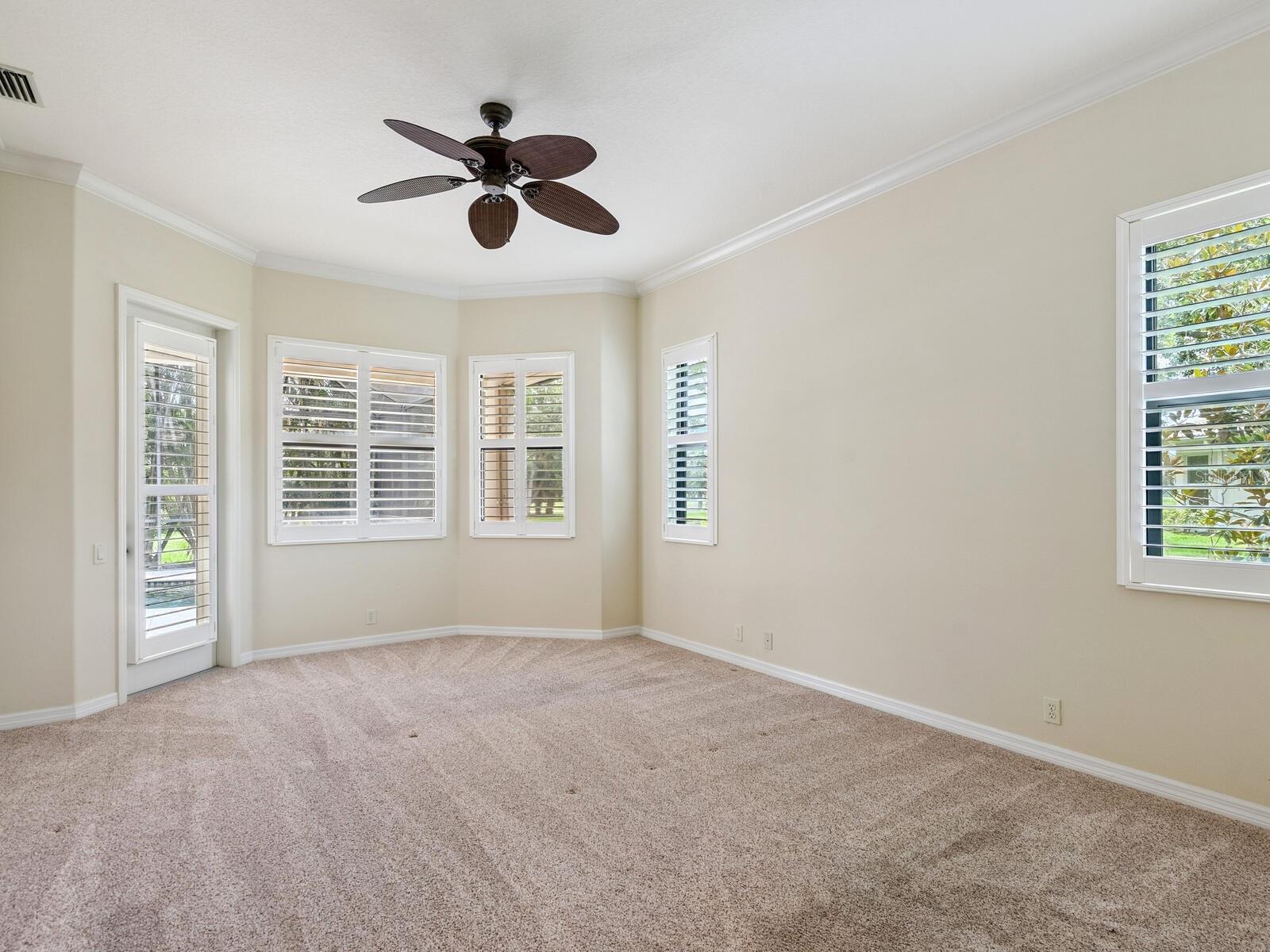 Image 19 of 38 For 1335 Tuscany Boulevard