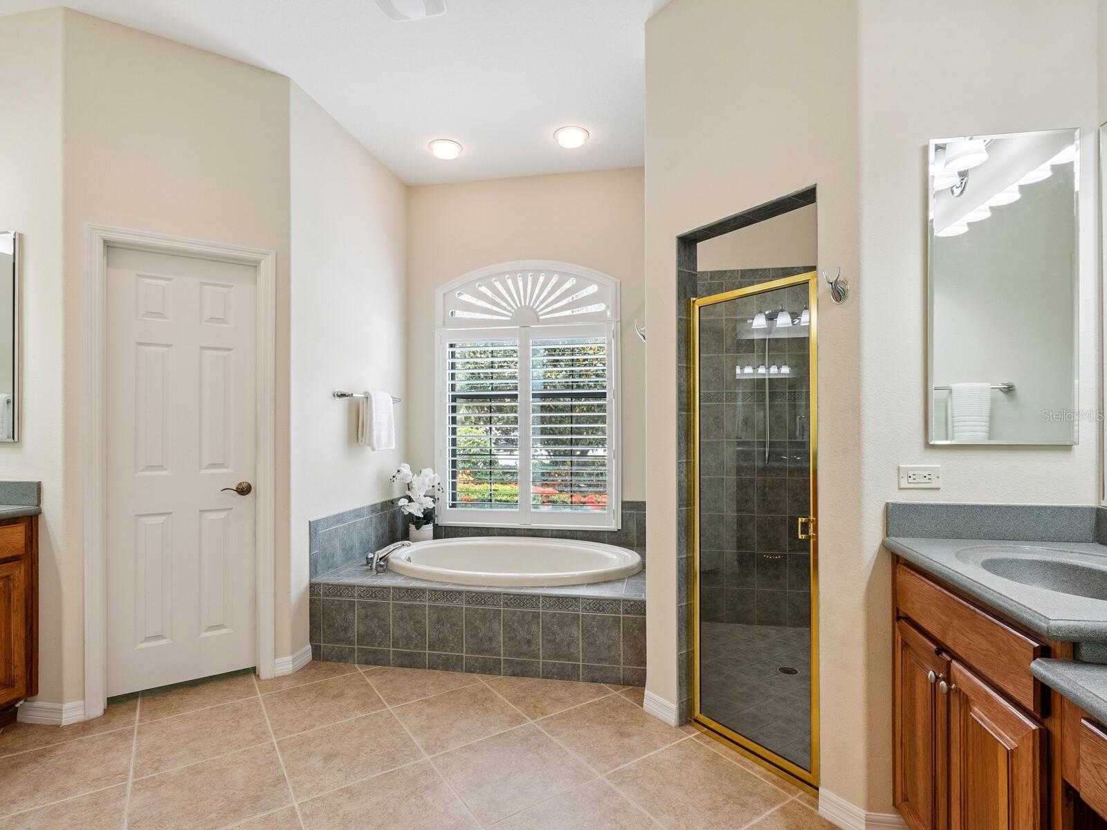 Image 20 of 38 For 1335 Tuscany Boulevard