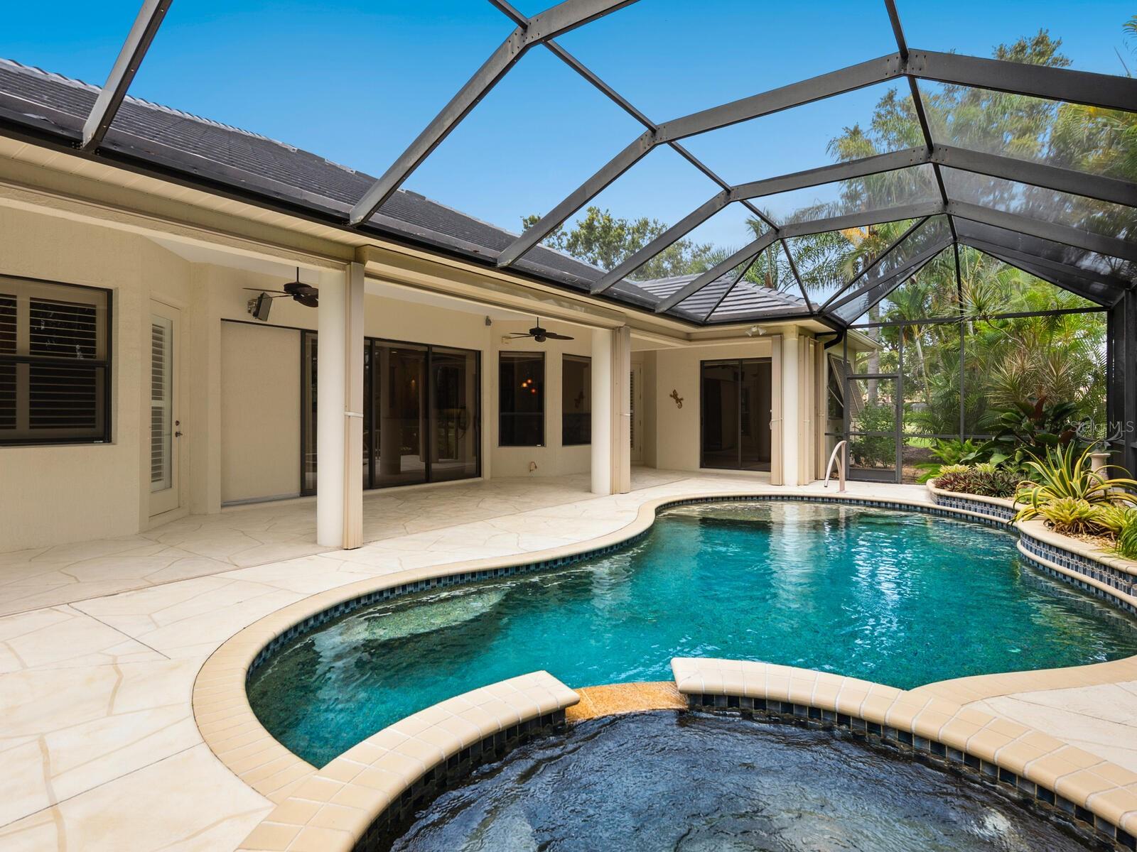 Image 9 of 38 For 1335 Tuscany Boulevard