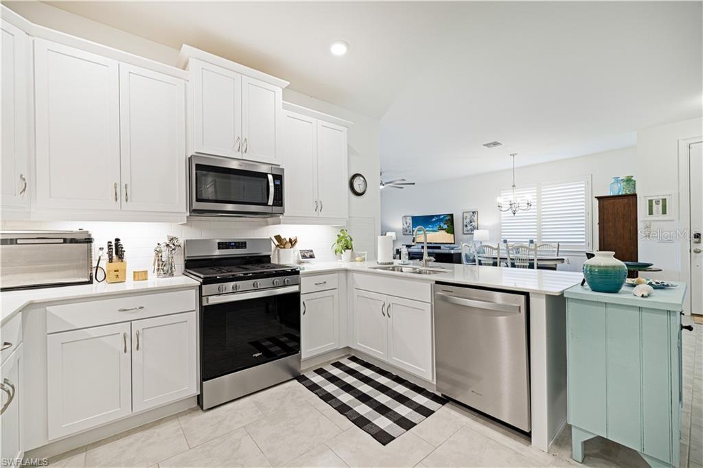 Image 17 of 27 For 16900 Caracara Place