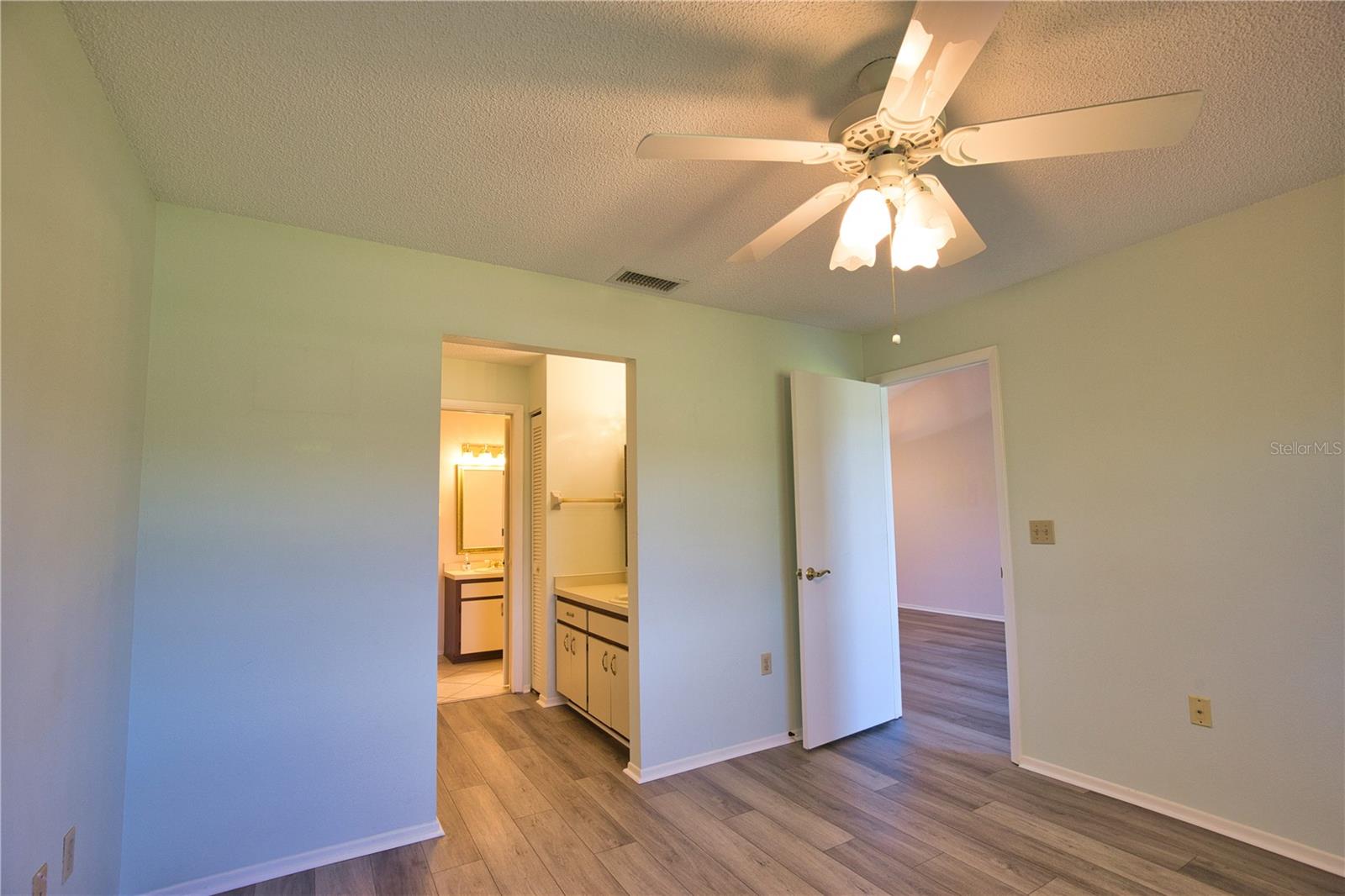 Image 13 of 21 For 927 Capri Isles Boulevard 8