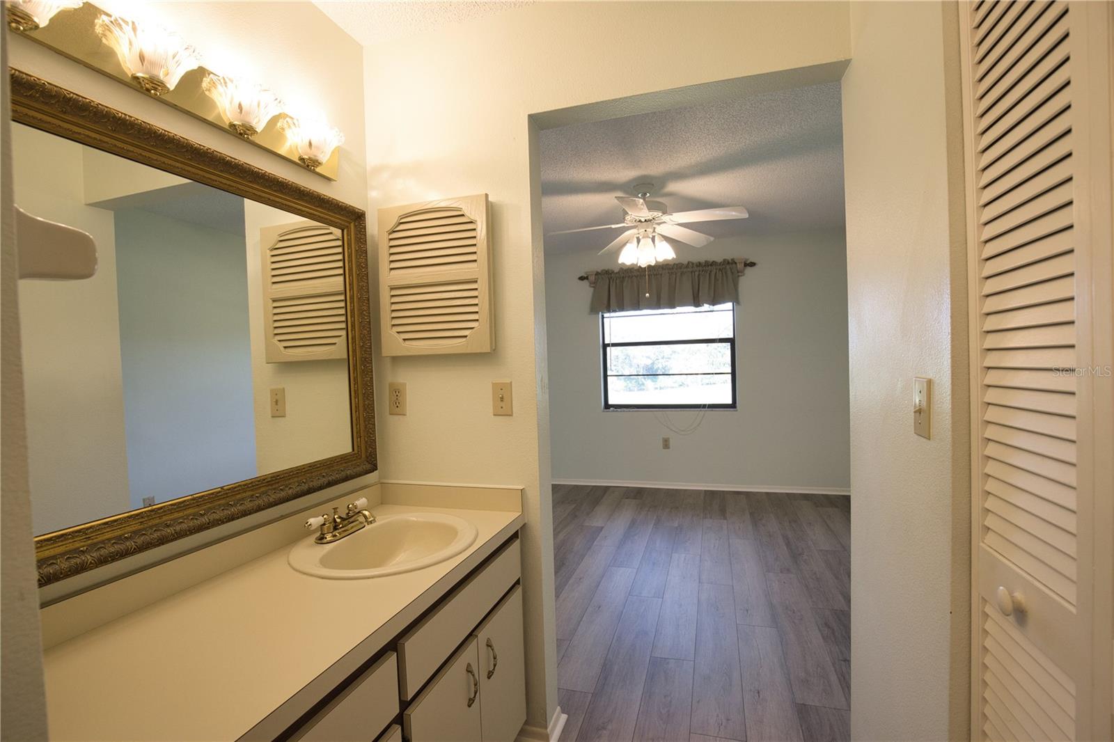 Image 16 of 21 For 927 Capri Isles Boulevard 8