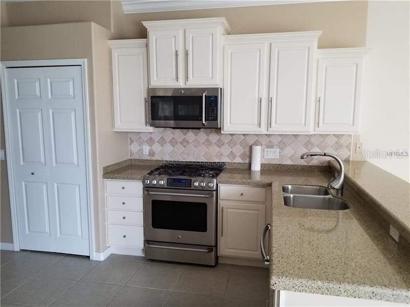 Image 4 of 30 For 6327 67th Street E