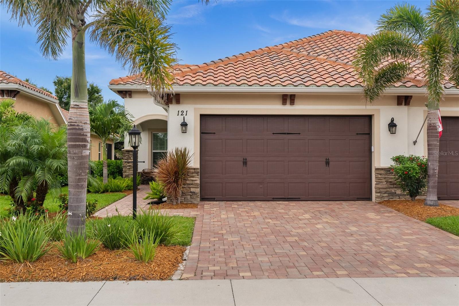 Details for 121 Colebrook Court, VENICE, FL 34292