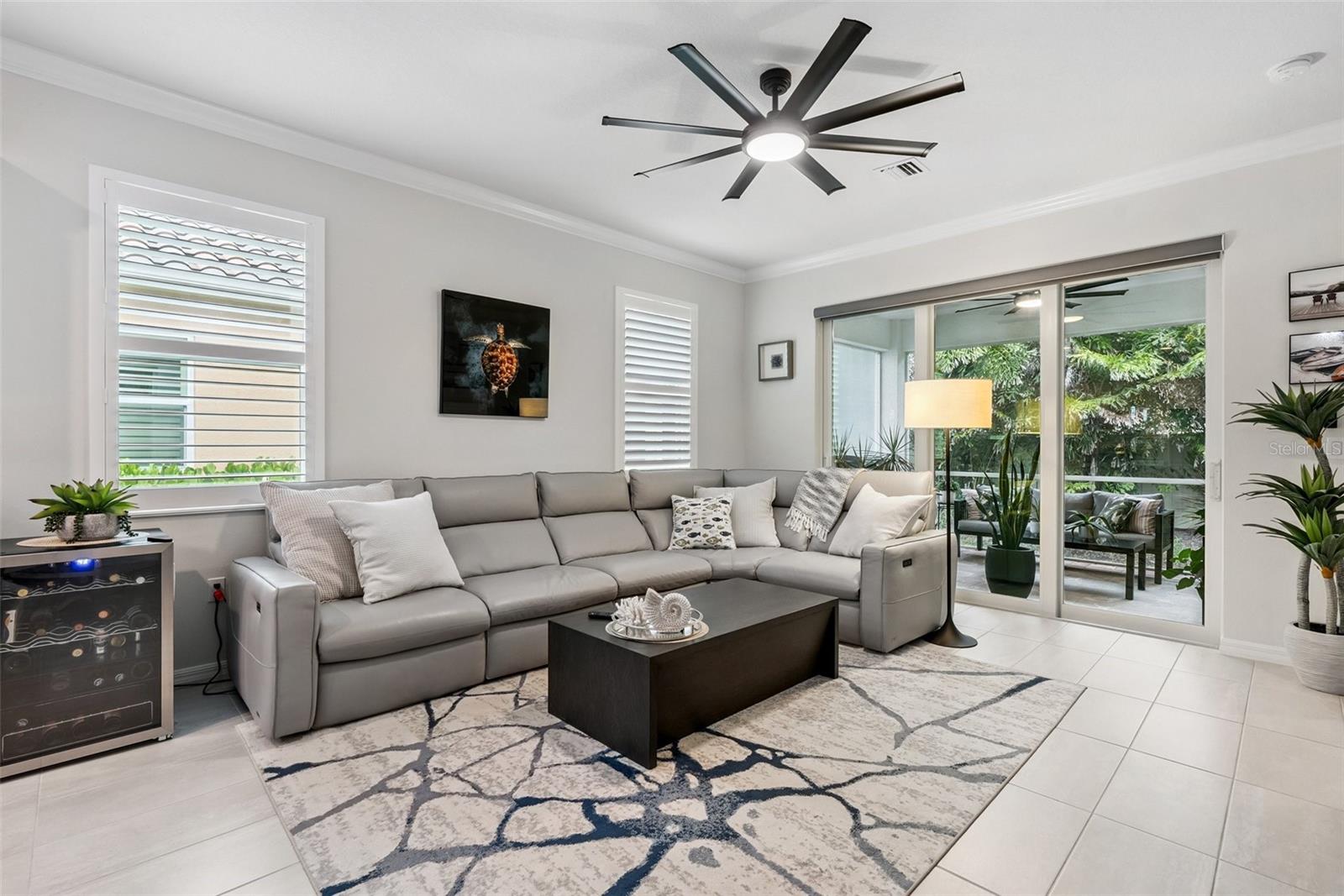 Image 14 of 36 For 121 Colebrook Court