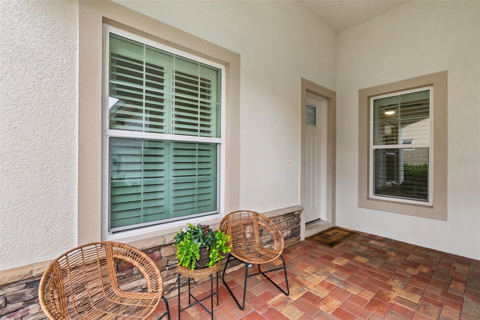 Image 3 of 36 For 121 Colebrook Court