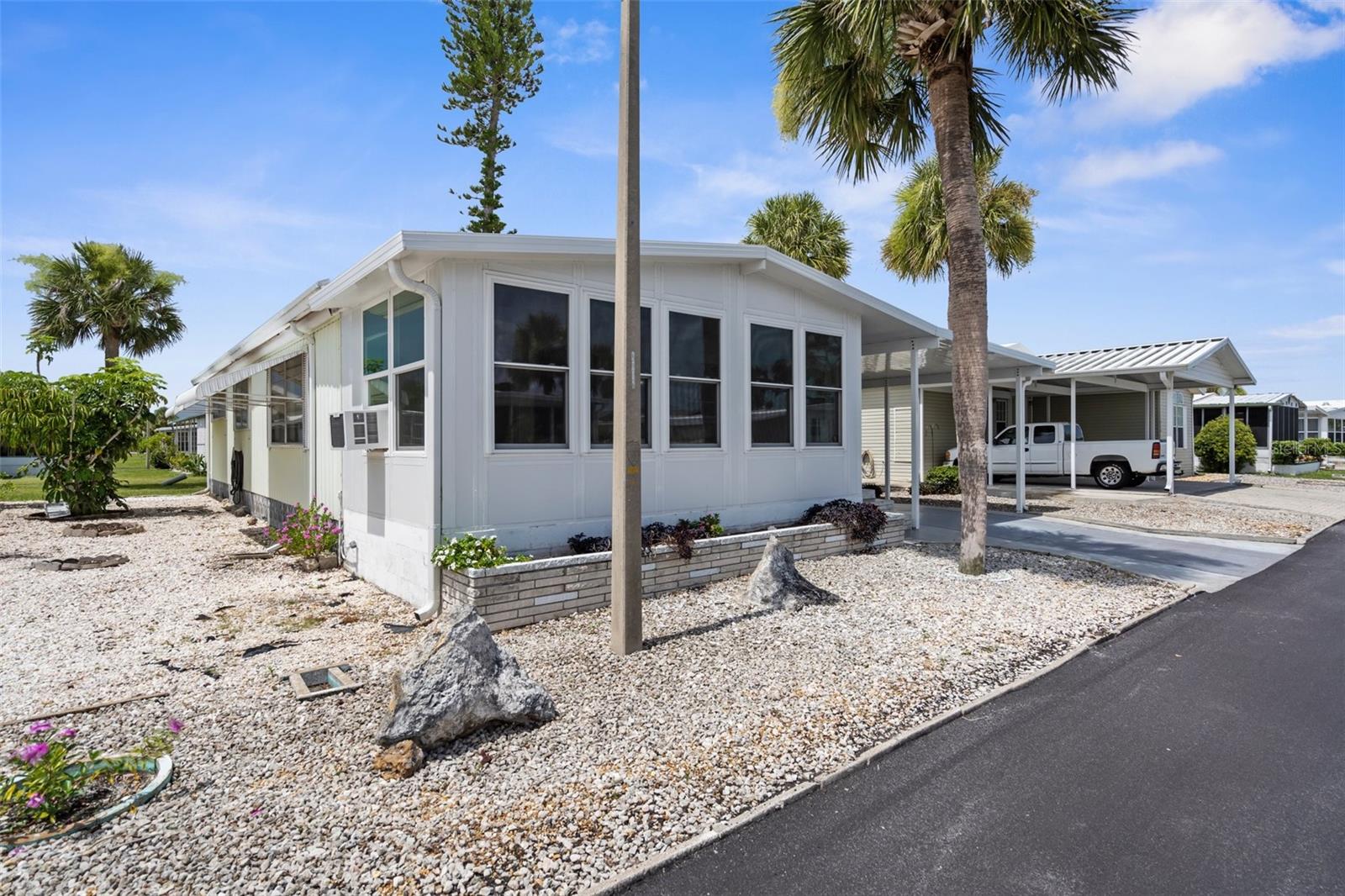 Details for 218 Via Veneto, VENICE, FL 34285