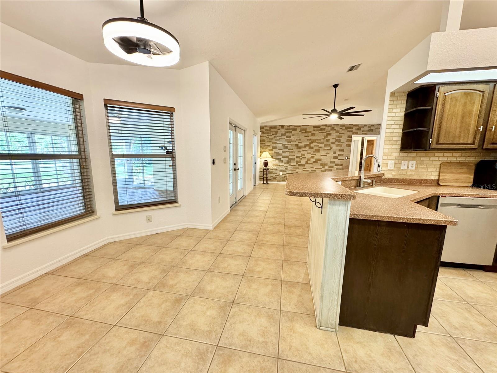 Image 81 of 94 For 6522 Pimlico Street