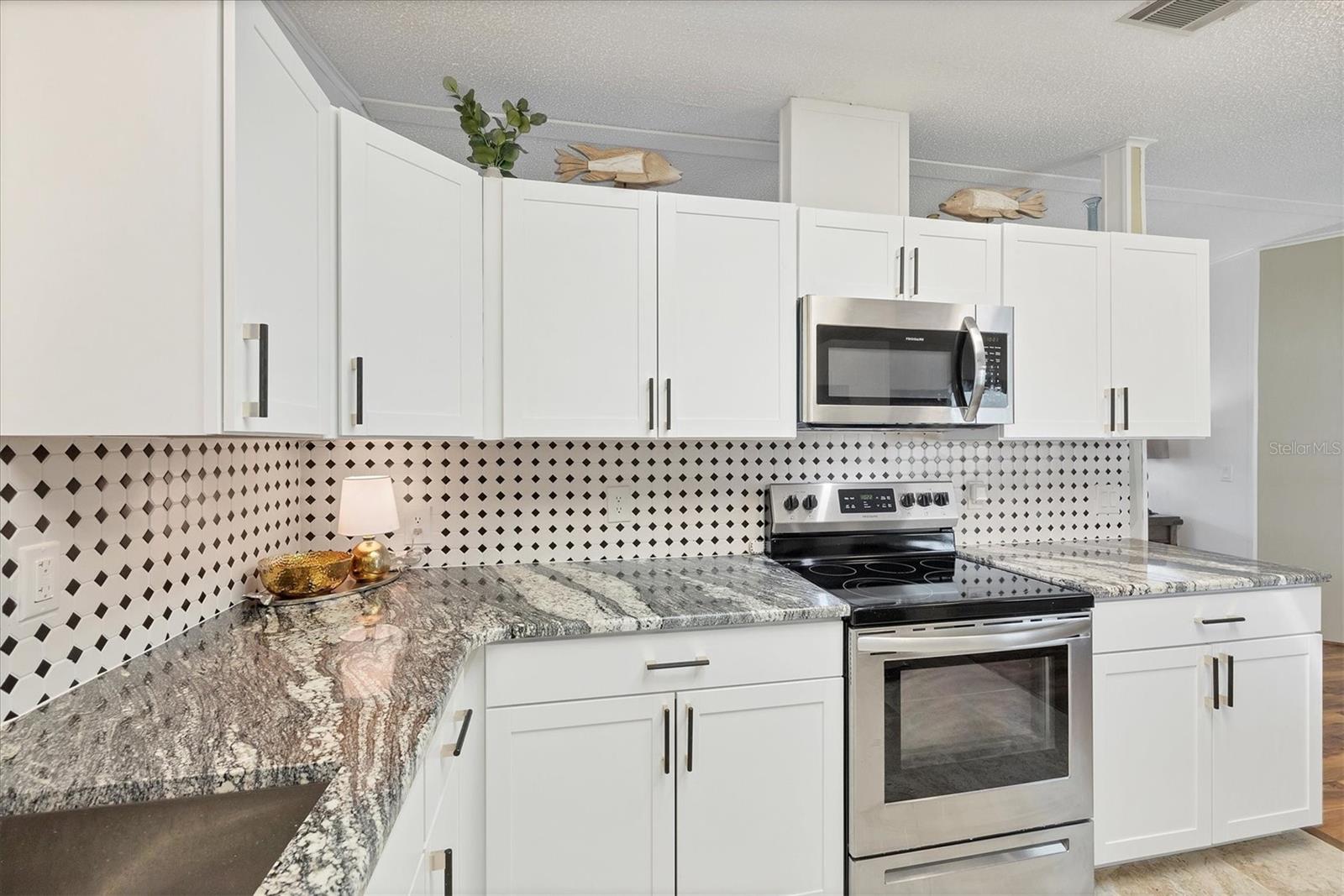 Image 16 of 62 For 546 Amberjack Drive