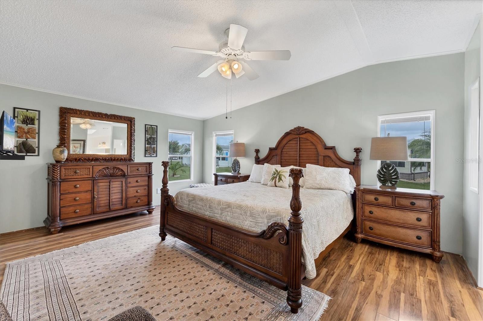 Image 19 of 62 For 546 Amberjack Drive