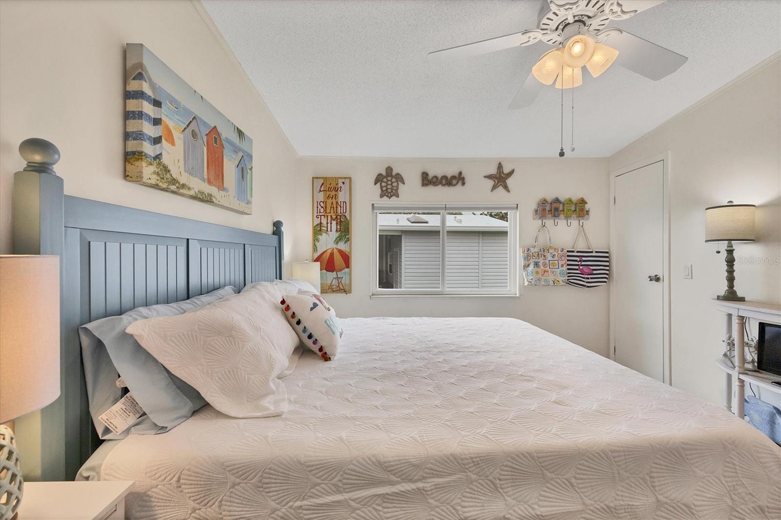 Image 25 of 62 For 546 Amberjack Drive