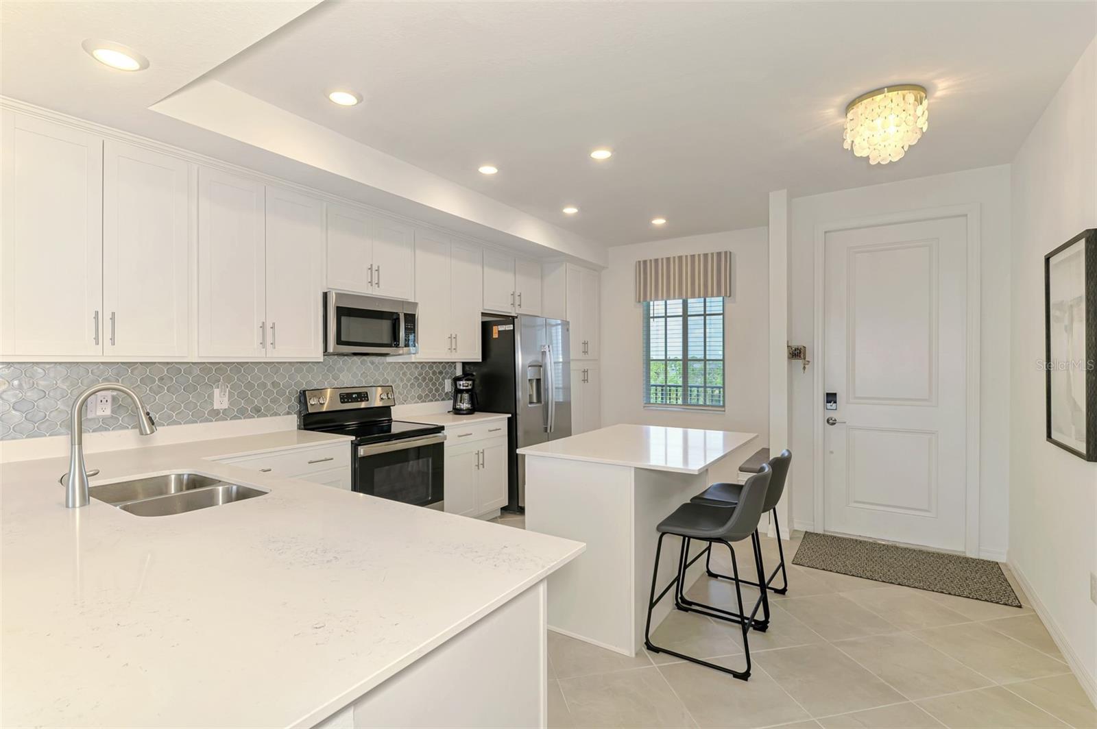Image 11 of 99 For 12140 Wellen Golf Street 305
