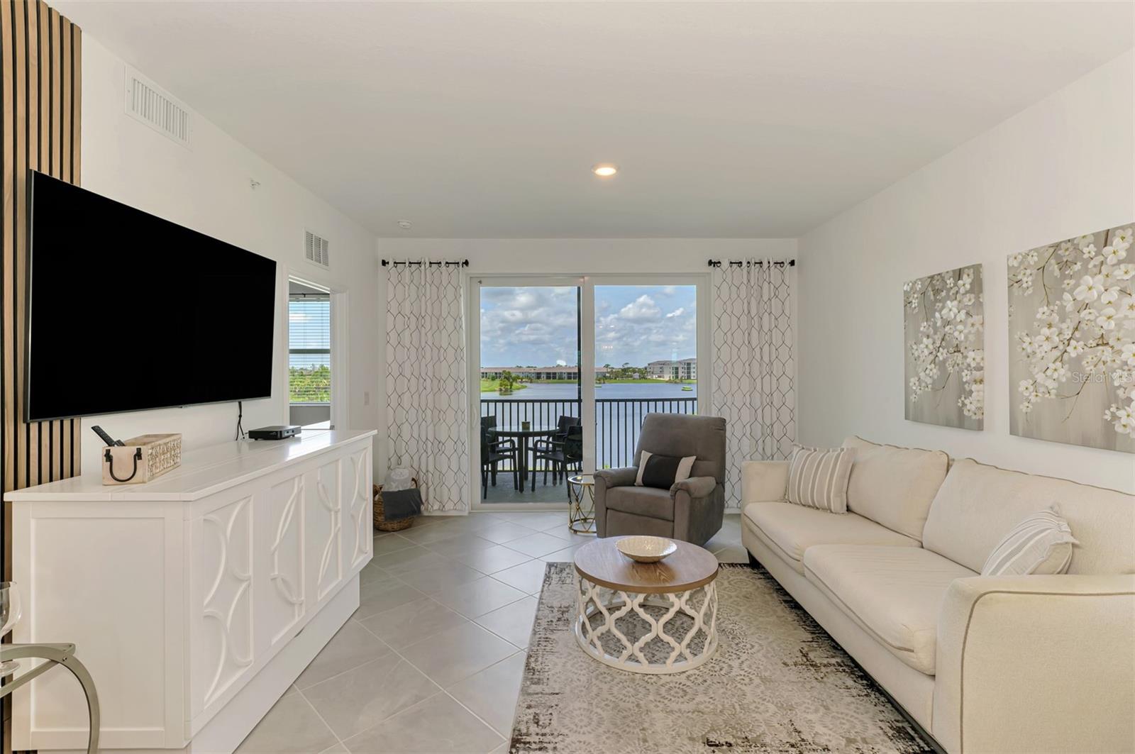 Image 18 of 99 For 12140 Wellen Golf Street 305