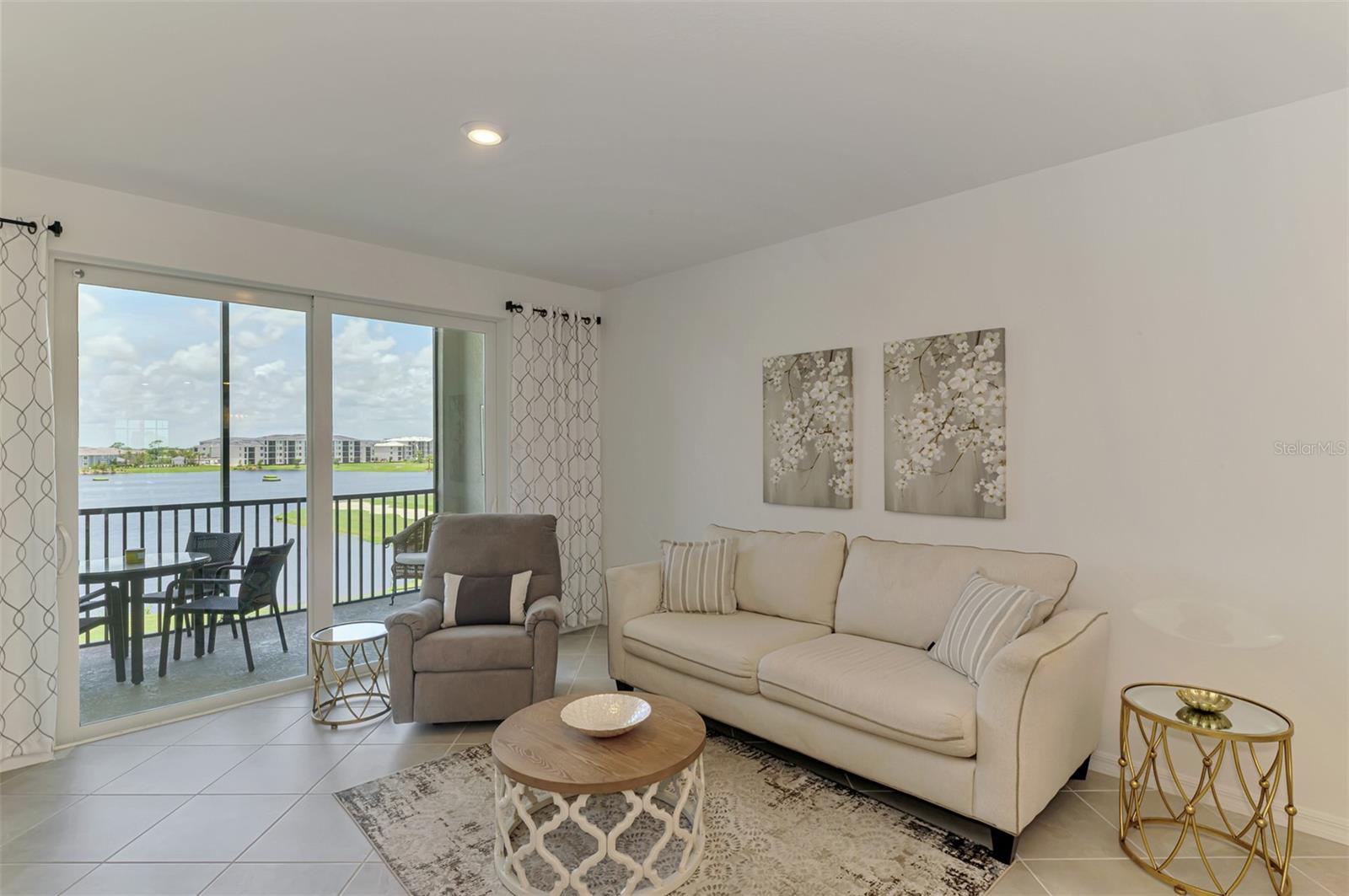 Image 19 of 99 For 12140 Wellen Golf Street 305