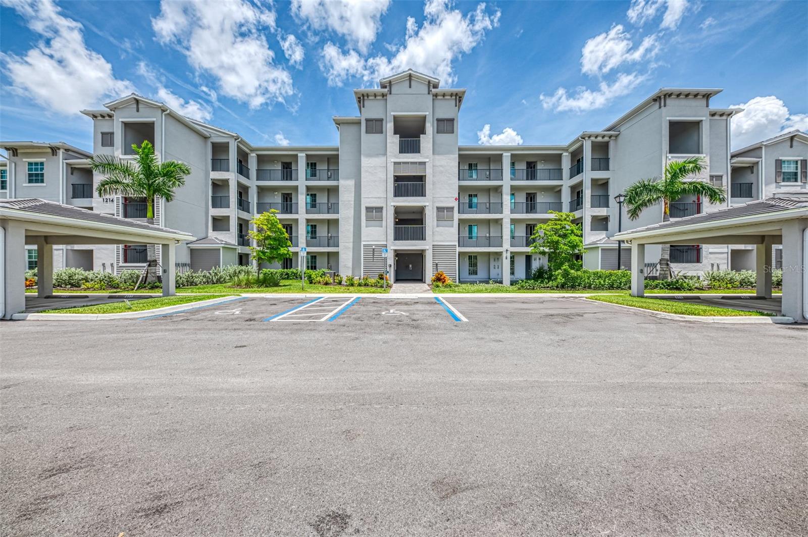 Image 5 of 99 For 12140 Wellen Golf Street 305