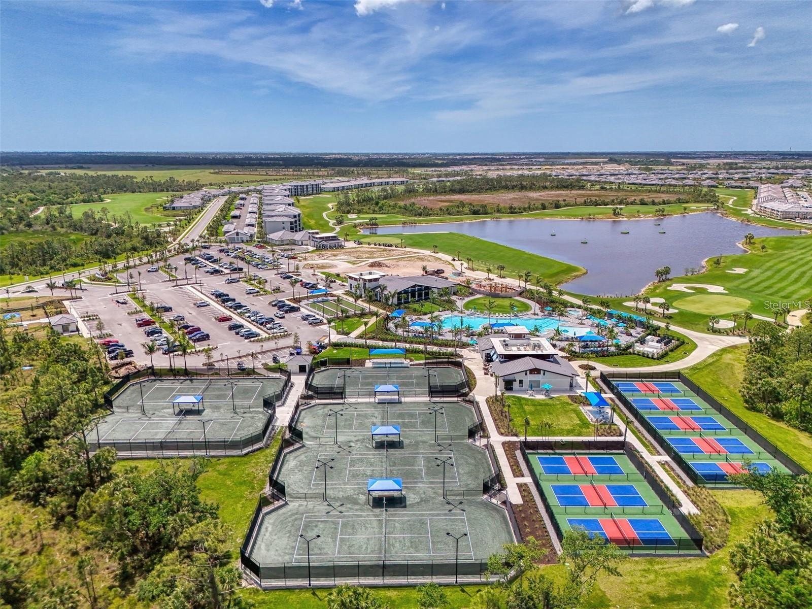 Image 60 of 99 For 12140 Wellen Golf Street 305
