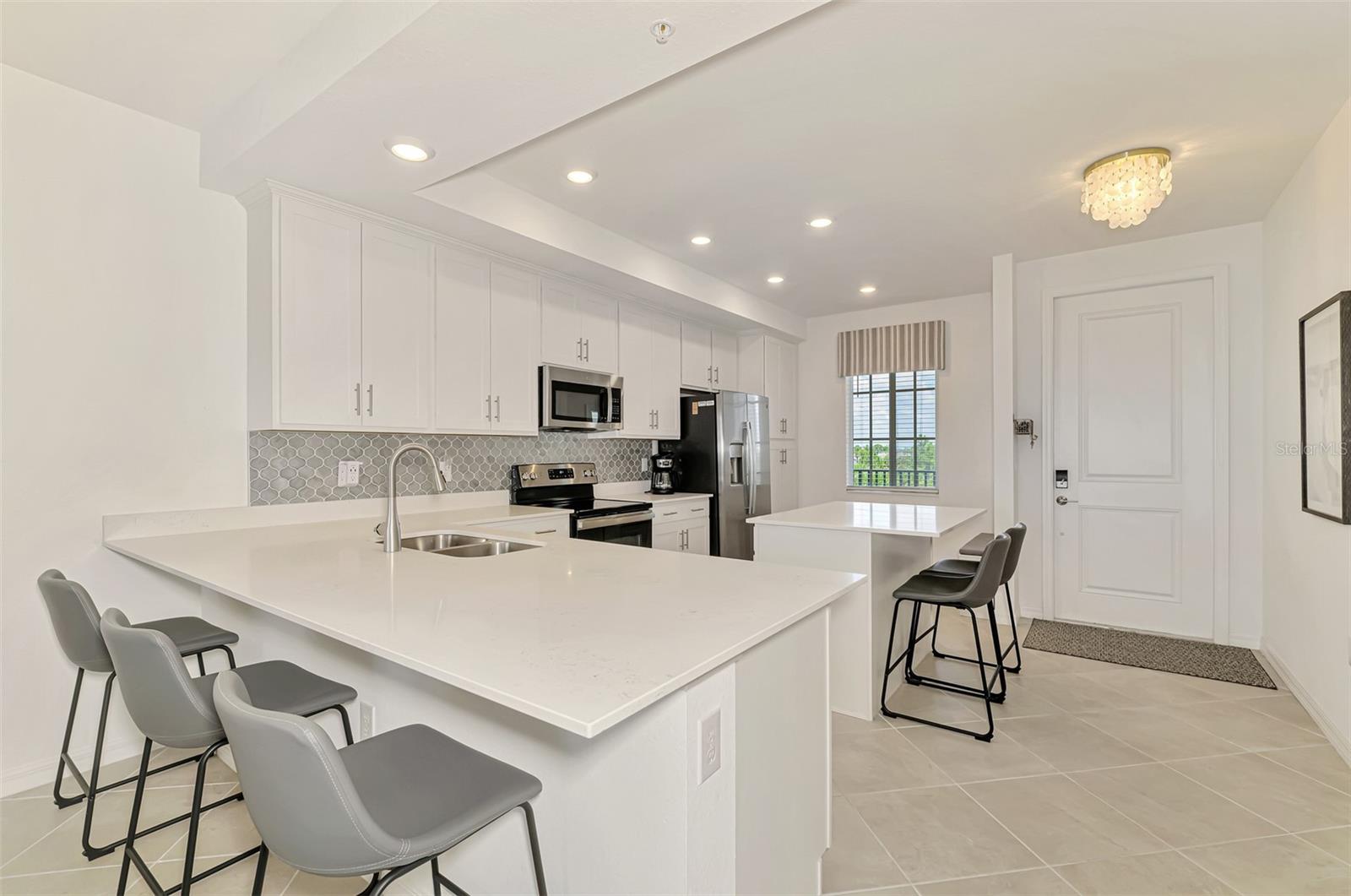 Image 7 of 99 For 12140 Wellen Golf Street 305