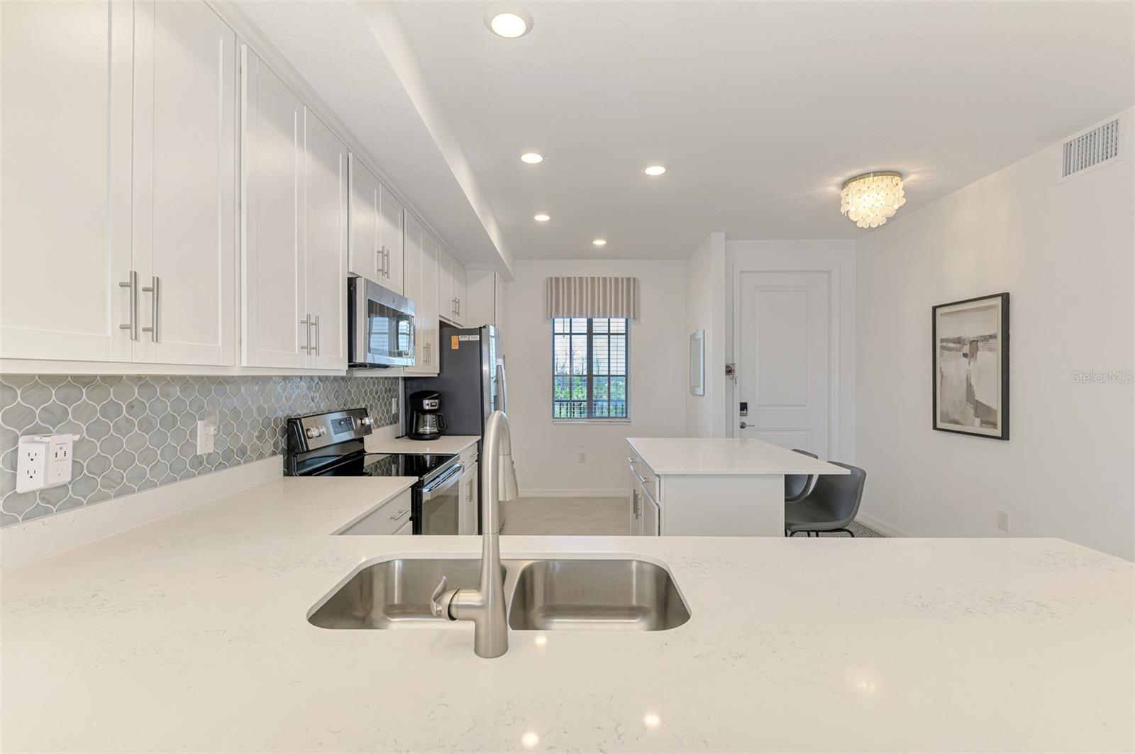 Image 9 of 99 For 12140 Wellen Golf Street 305