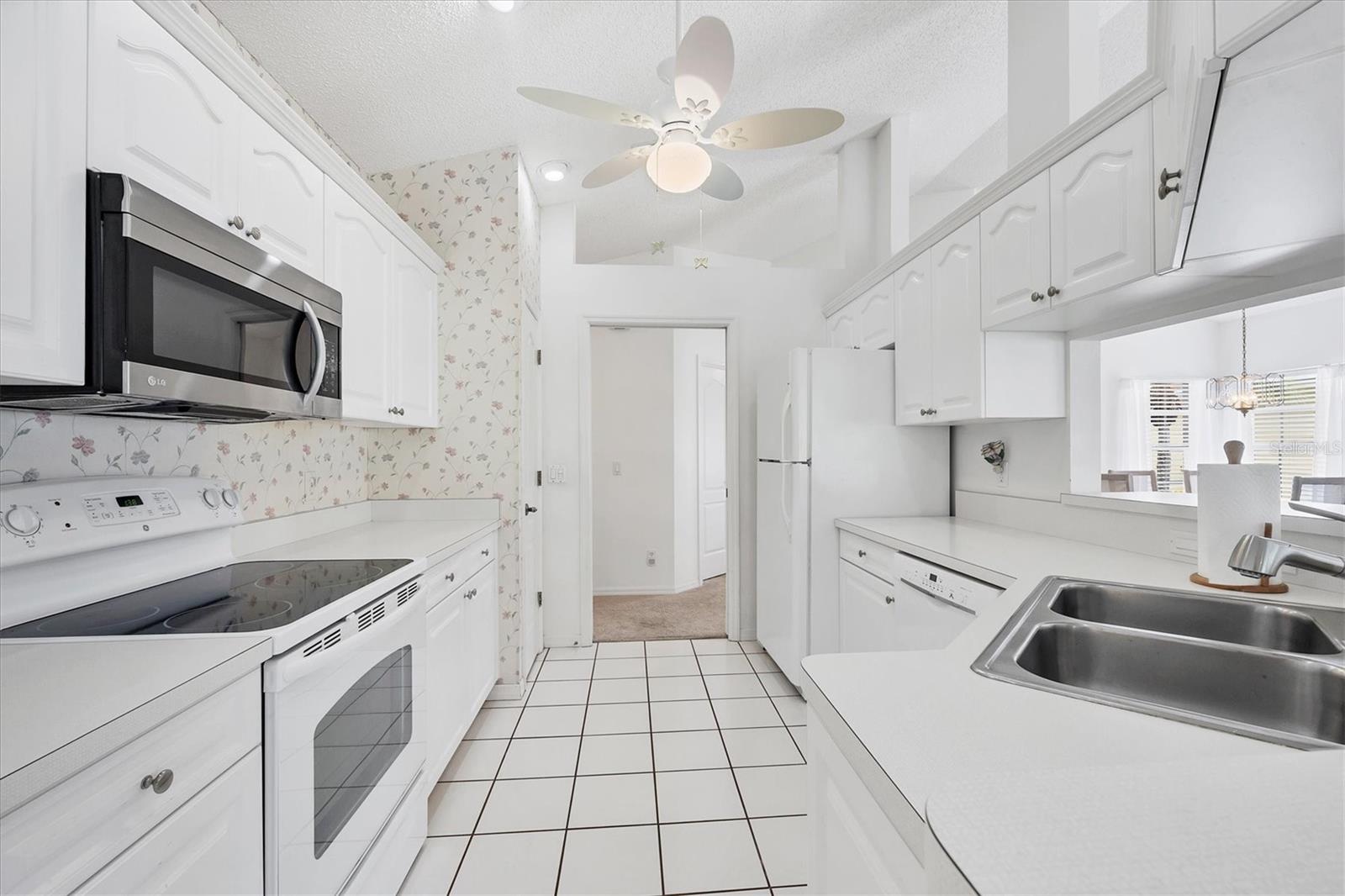 Image 17 of 62 For 1429 Turnberry Drive