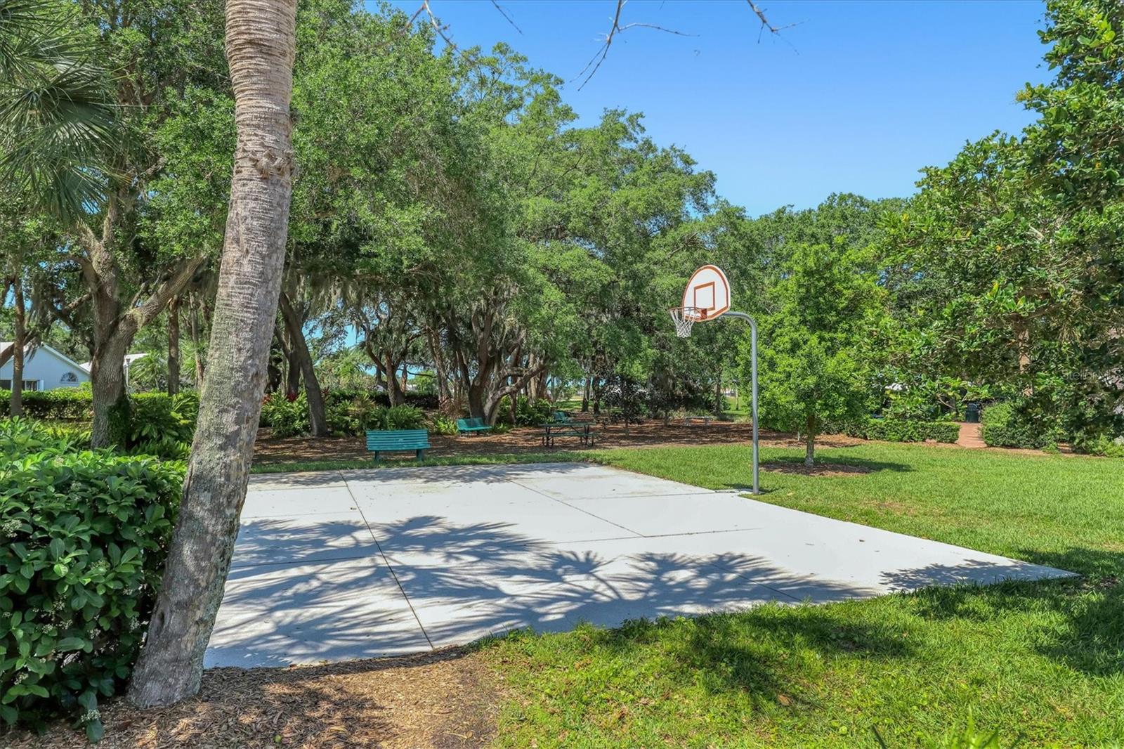 Image 57 of 62 For 1429 Turnberry Drive