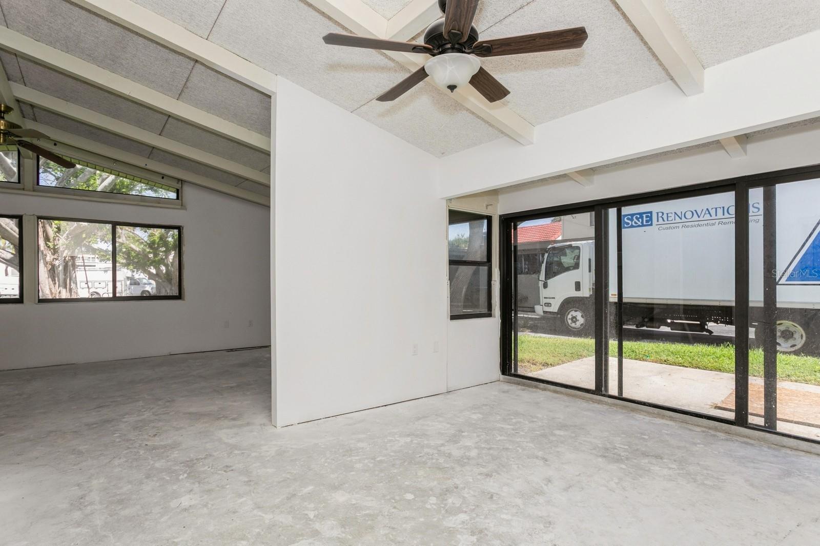 Image 14 of 58 For 500 Park Boulevard S 99
