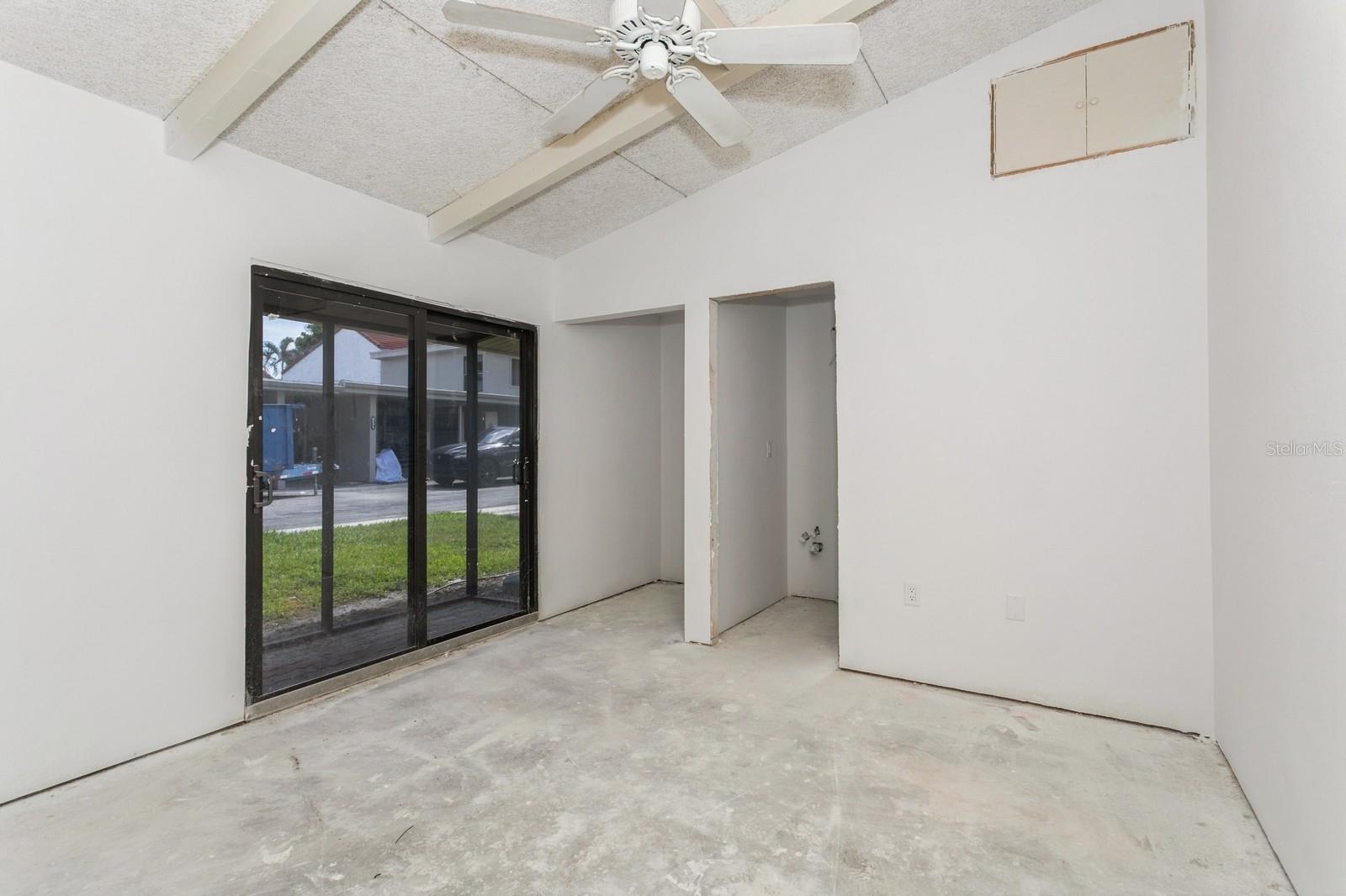 Image 17 of 58 For 500 Park Boulevard S 99