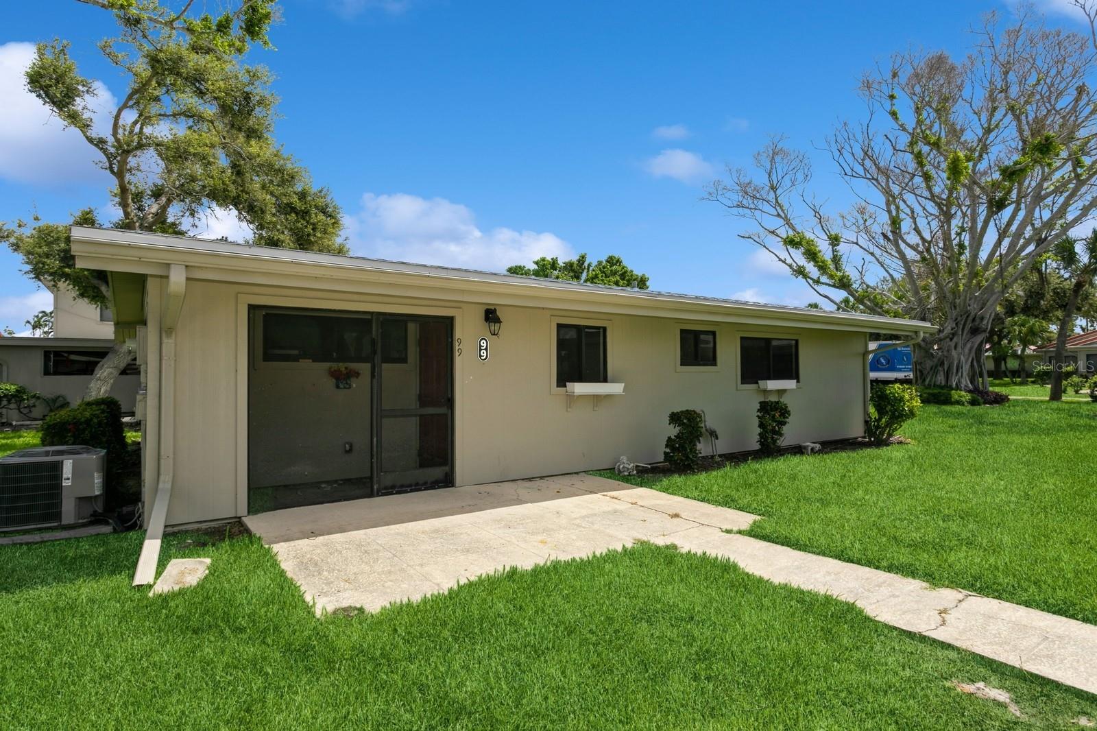 Image 2 of 58 For 500 Park Boulevard S 99