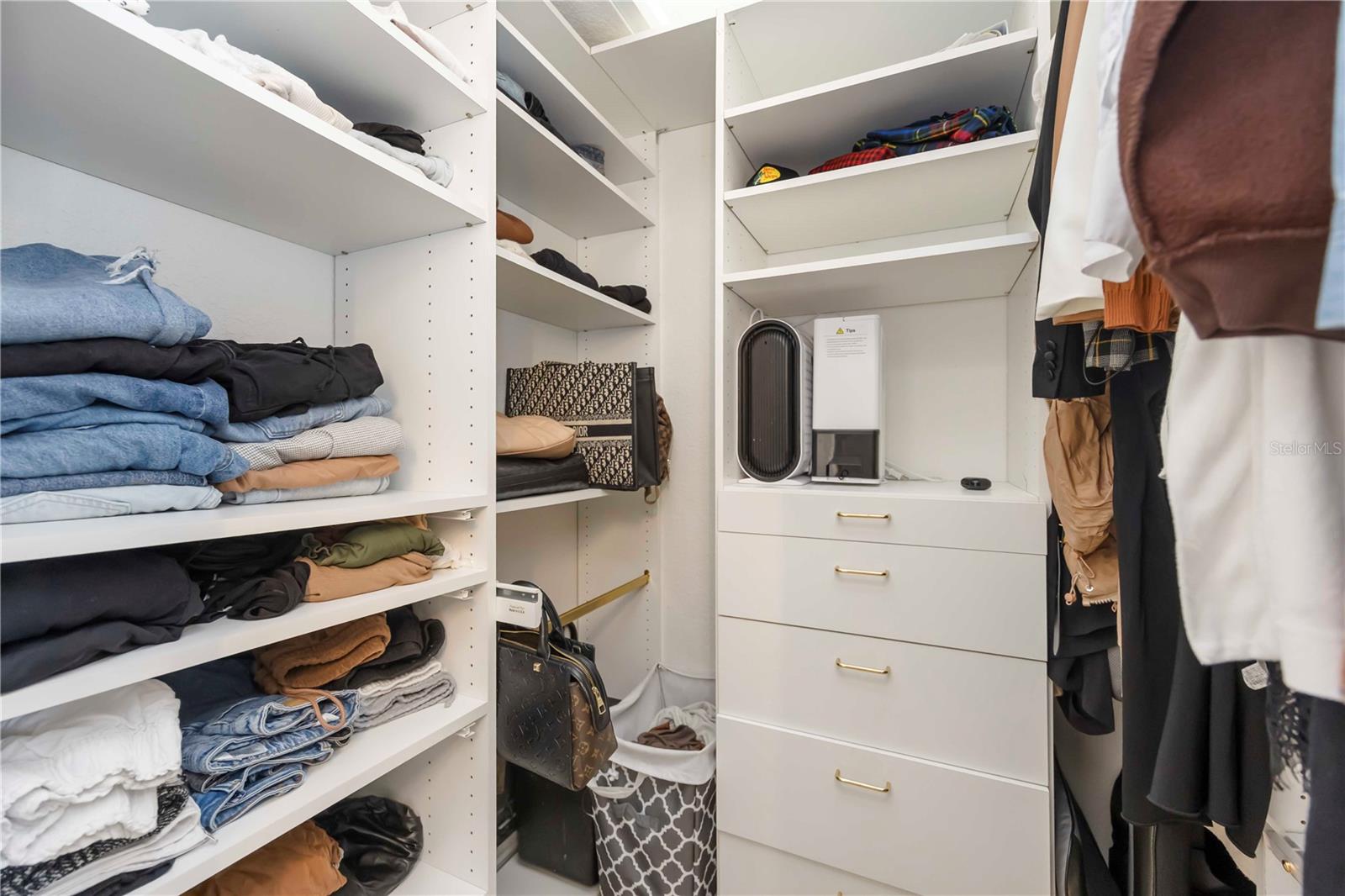 Image 16 of 29 For 5028 Greenway Court