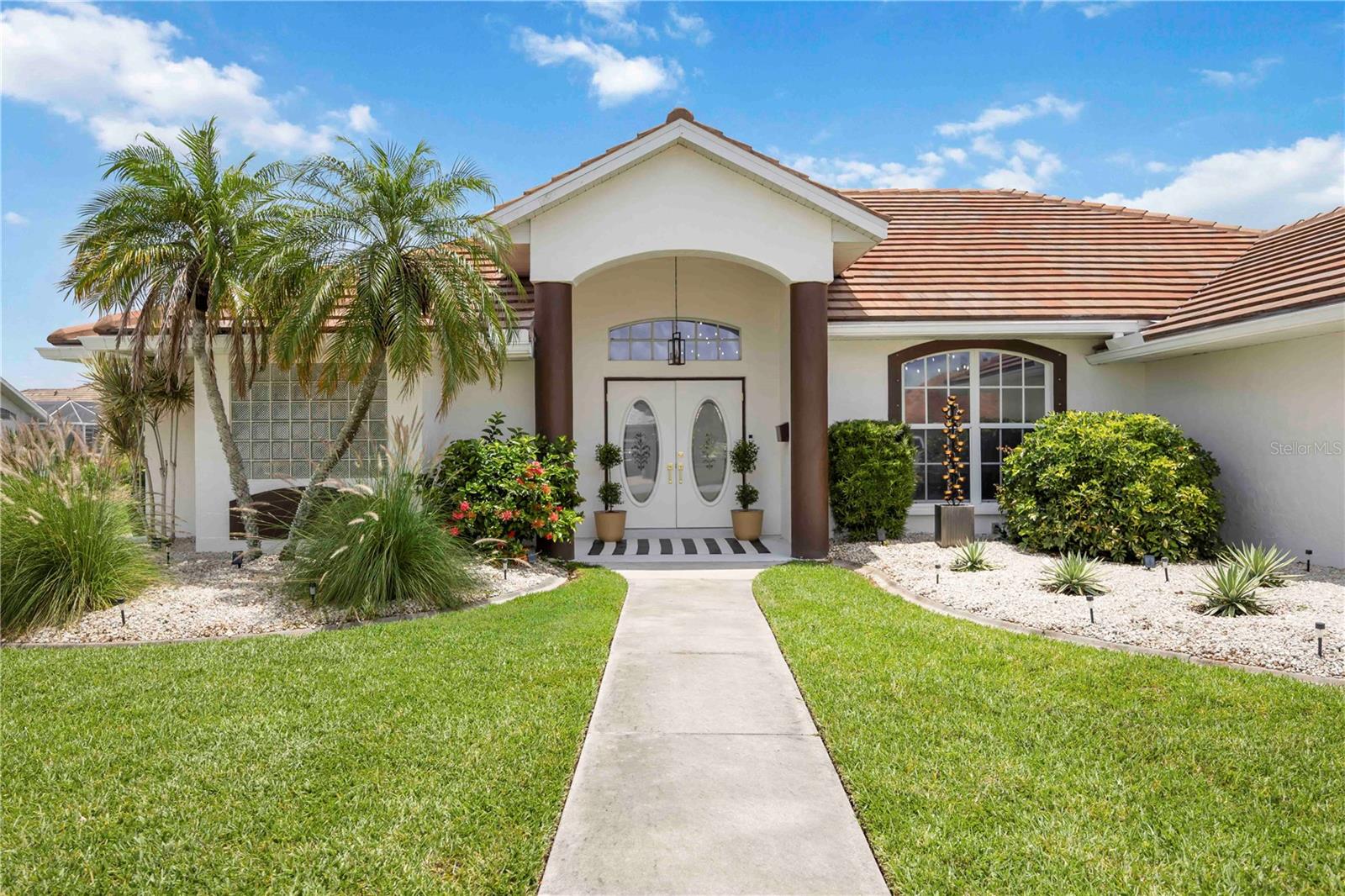 Image 2 of 29 For 5028 Greenway Court