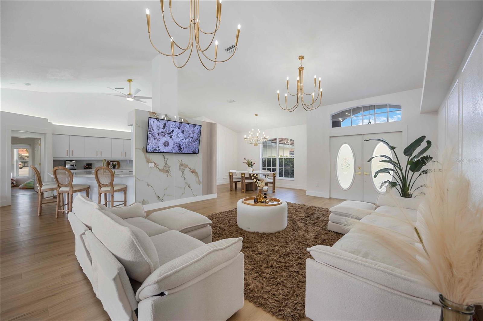 Image 6 of 29 For 5028 Greenway Court