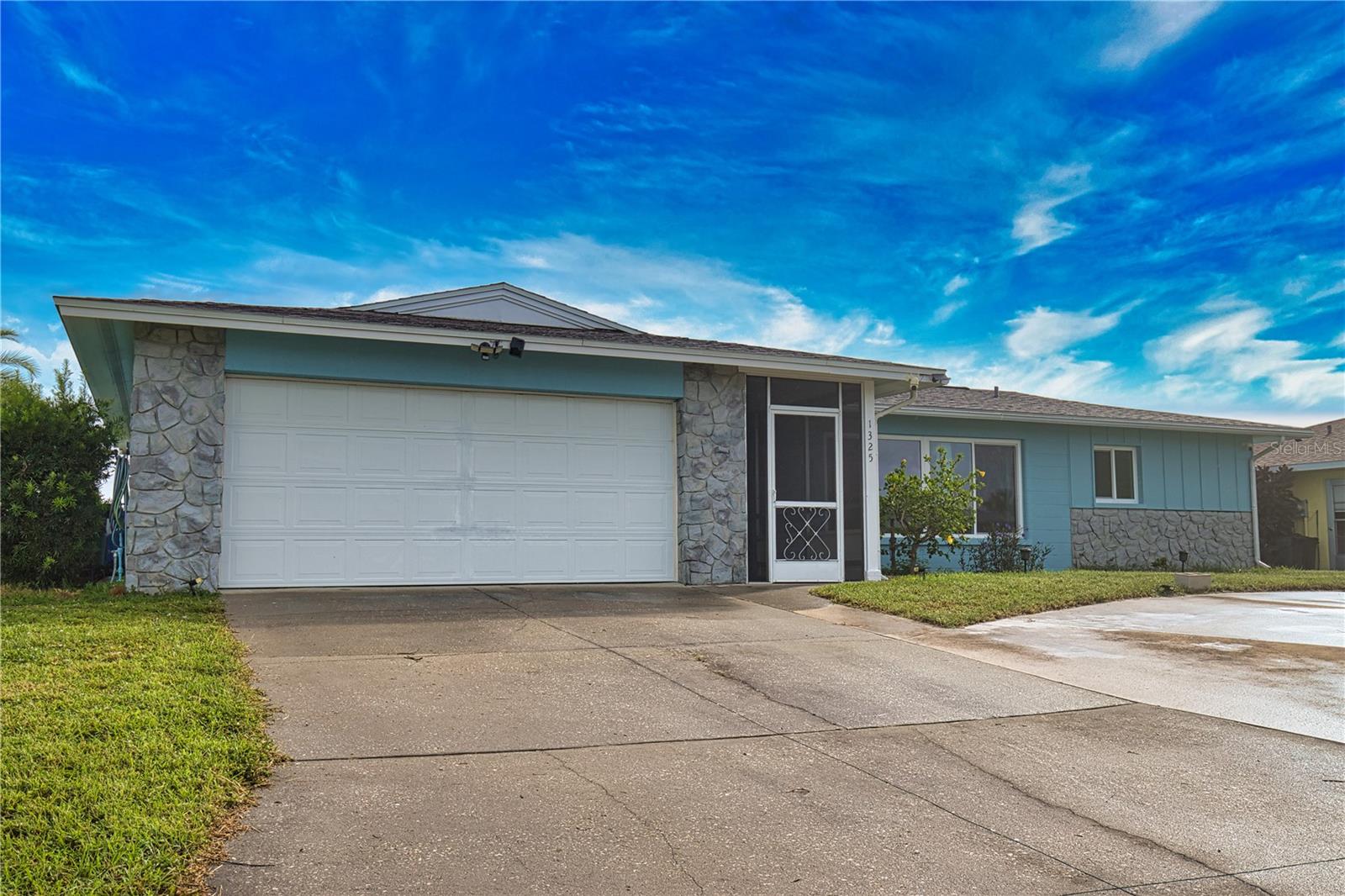Details for 1325 Cambridge Drive, VENICE, FL 34293