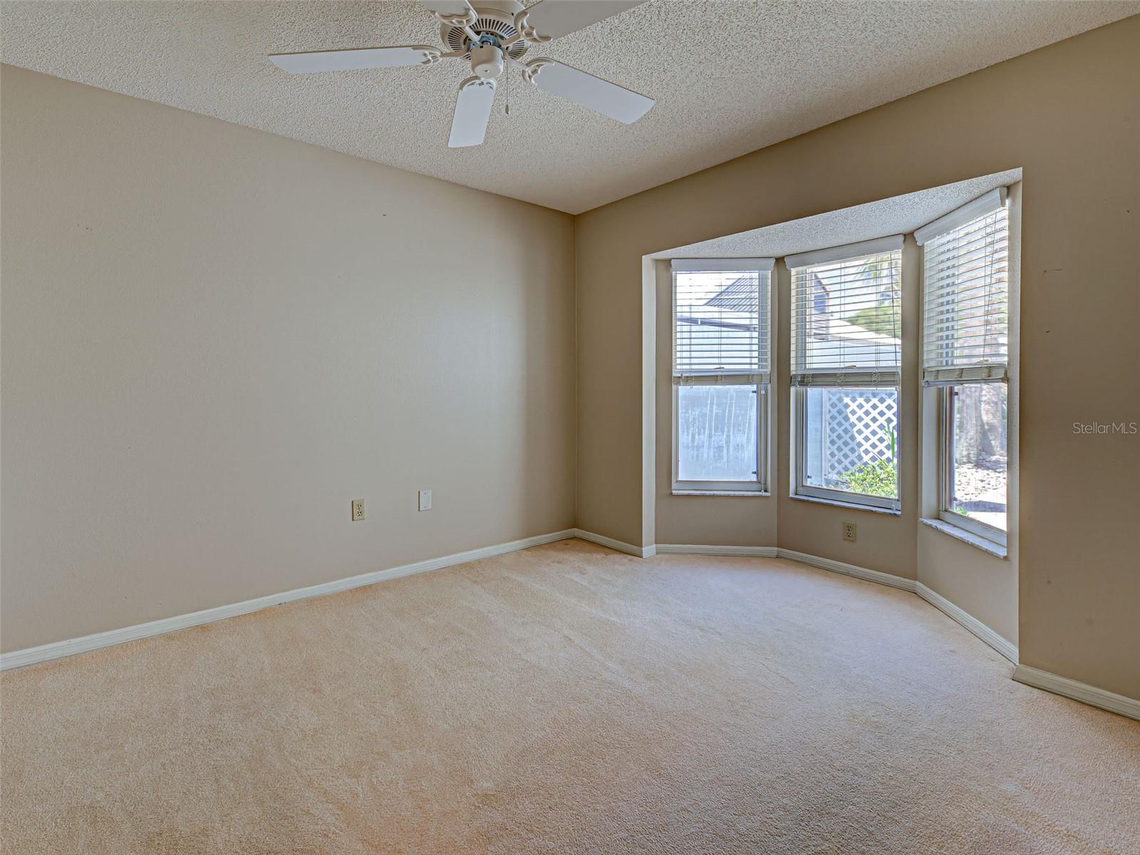 Image 15 of 62 For 720 Brightside Crescent Drive 11