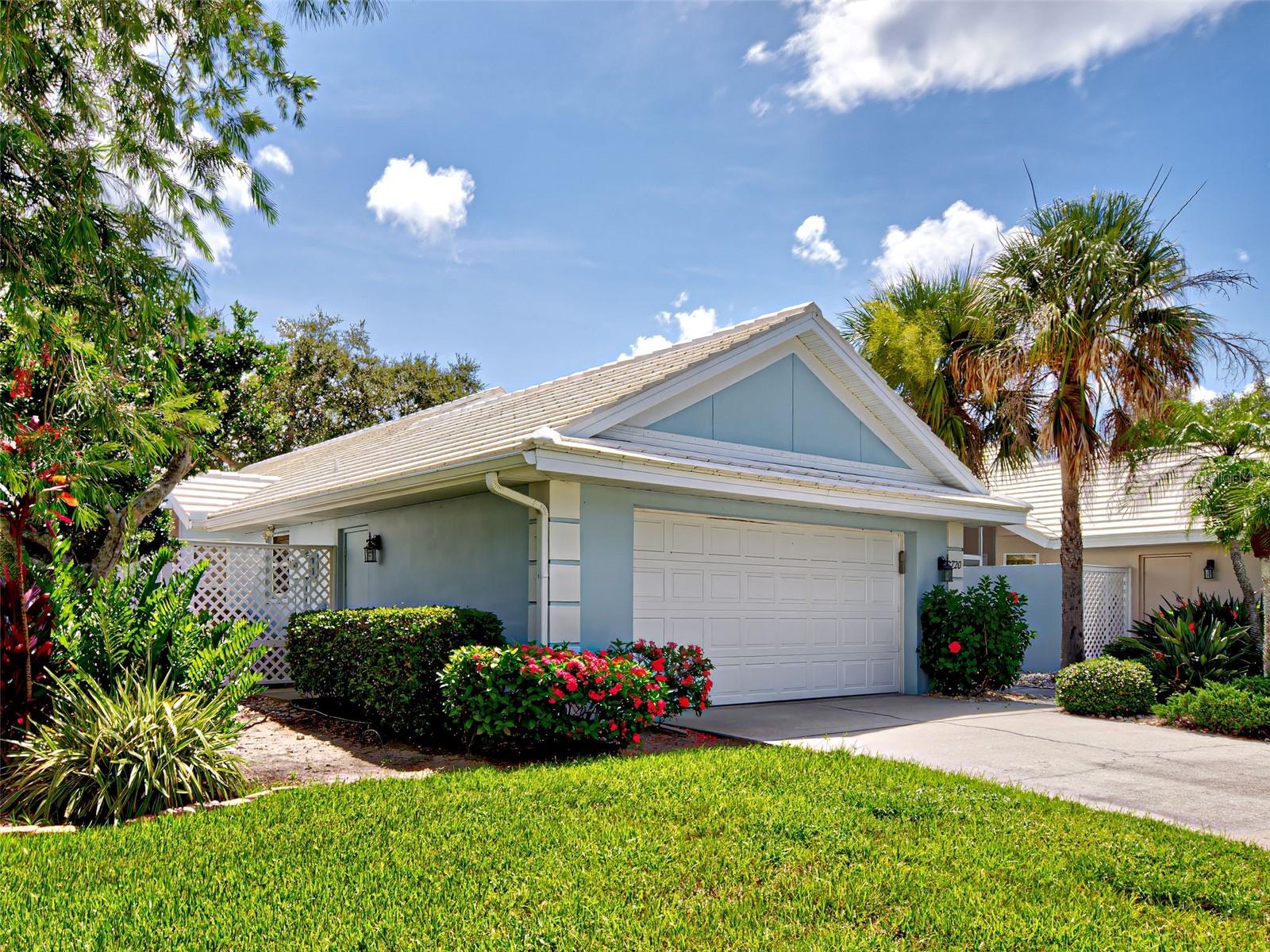 Image 2 of 62 For 720 Brightside Crescent Drive 11