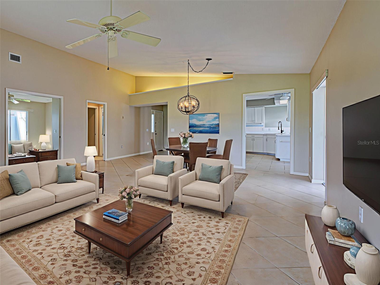 Image 22 of 62 For 720 Brightside Crescent Drive 11