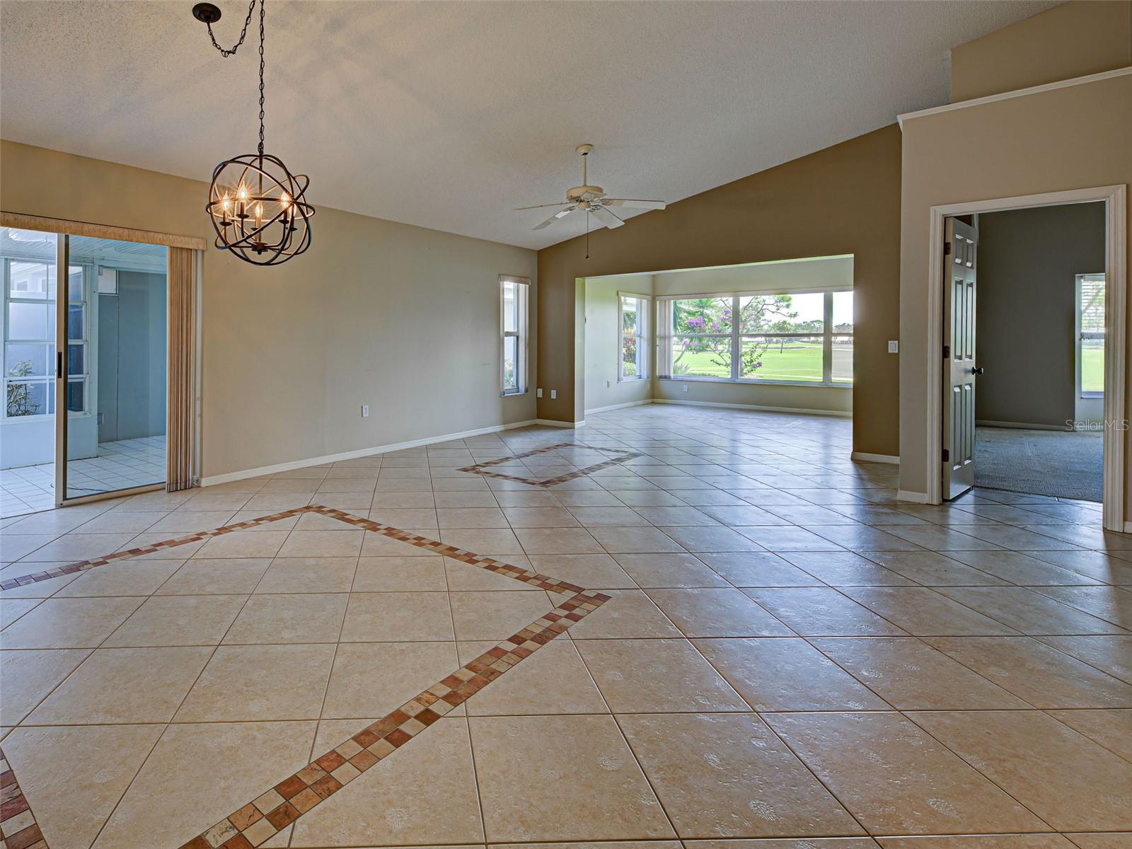 Image 23 of 62 For 720 Brightside Crescent Drive 11