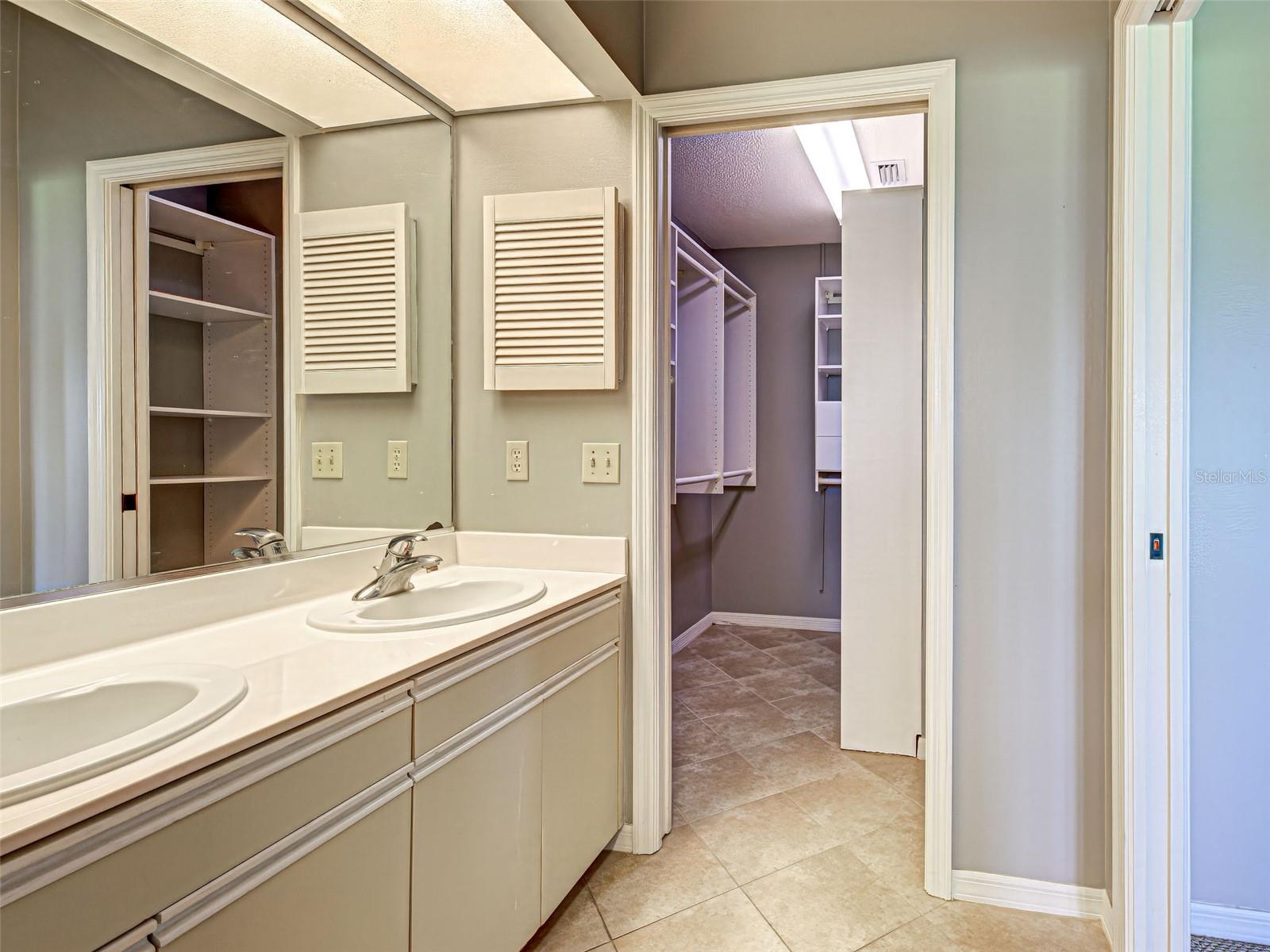 Image 36 of 62 For 720 Brightside Crescent Drive 11