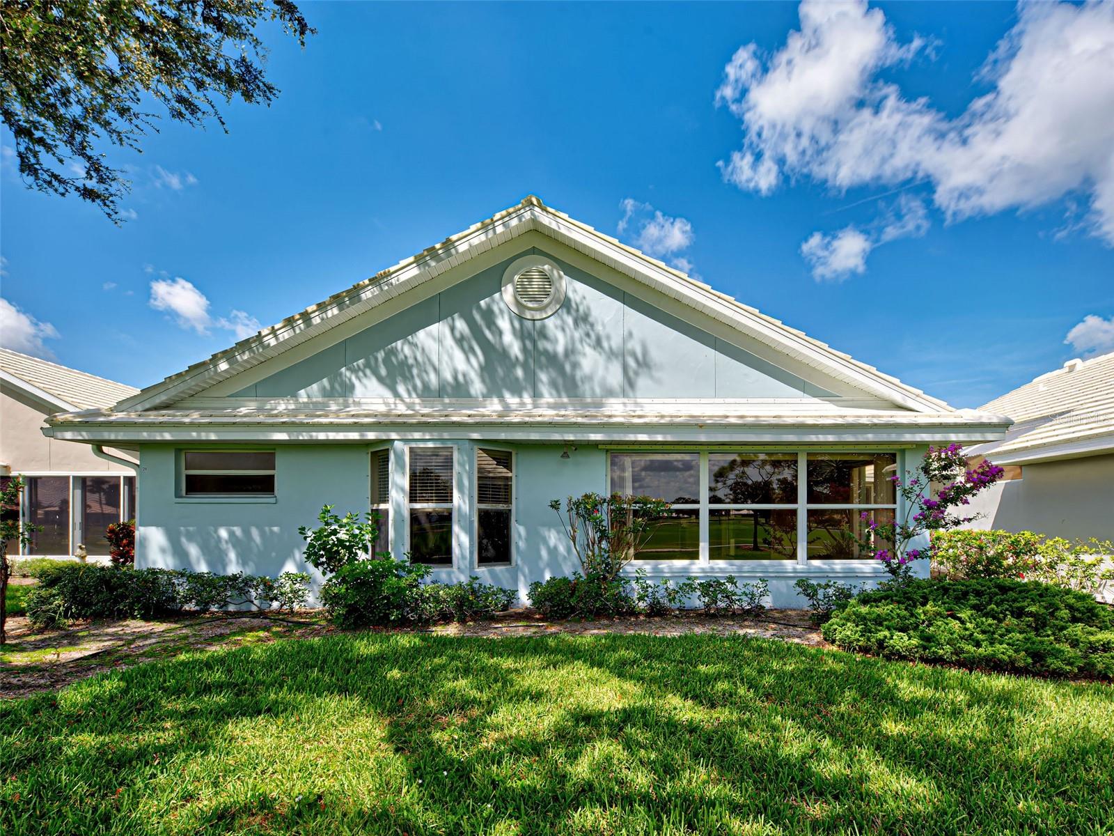 Image 5 of 62 For 720 Brightside Crescent Drive 11
