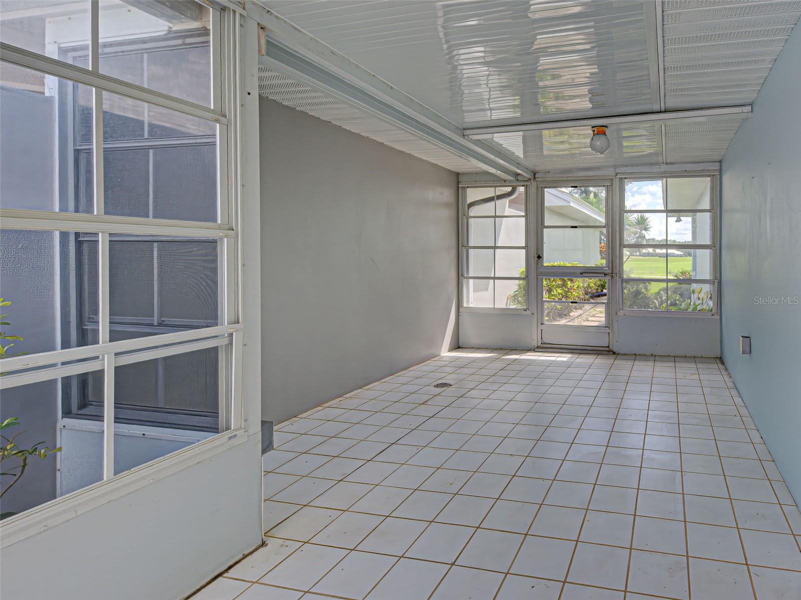Image 50 of 62 For 720 Brightside Crescent Drive 11