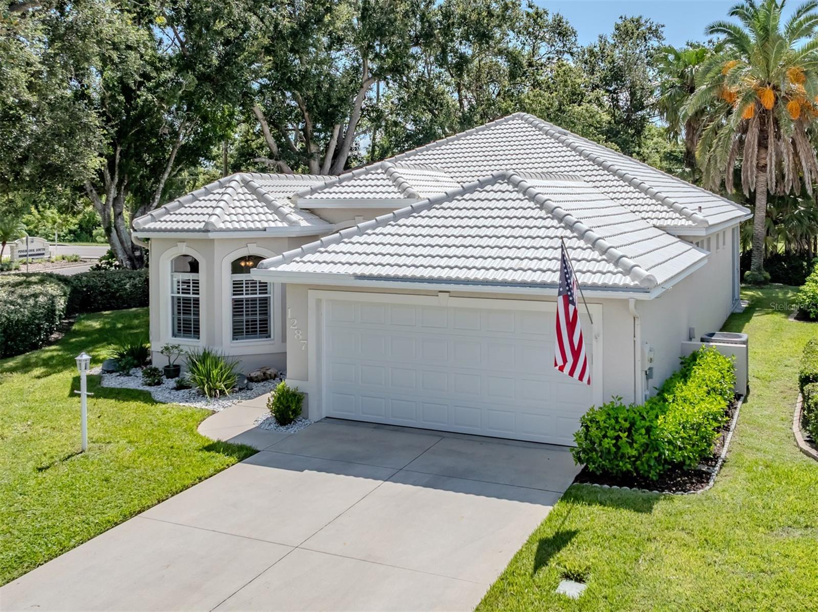 Details for 1287 Lakeside Woods Drive, VENICE, FL 34285
