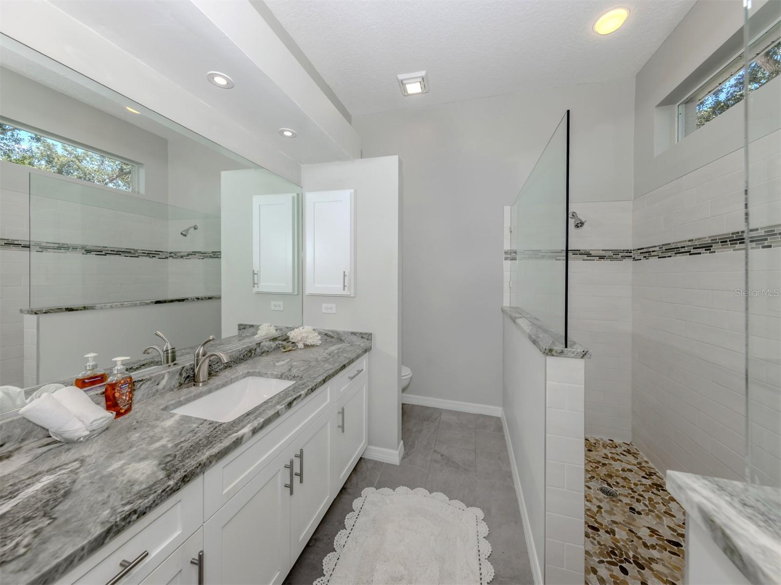 Image 10 of 53 For 1287 Lakeside Woods Drive