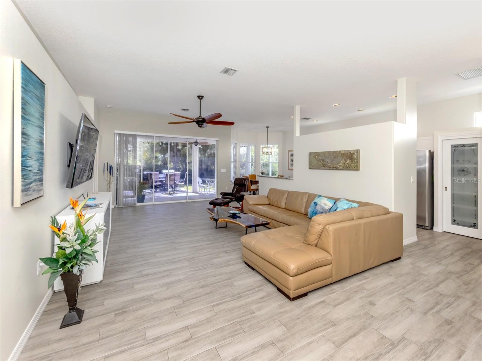 Image 6 of 53 For 1287 Lakeside Woods Drive