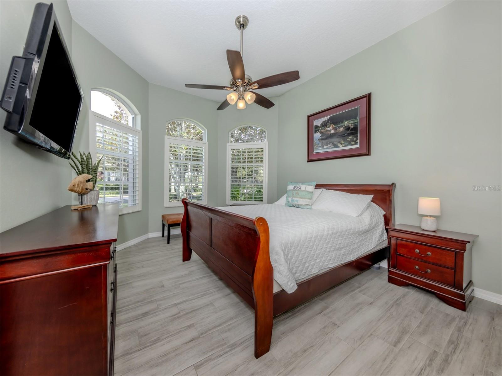 Image 8 of 53 For 1287 Lakeside Woods Drive
