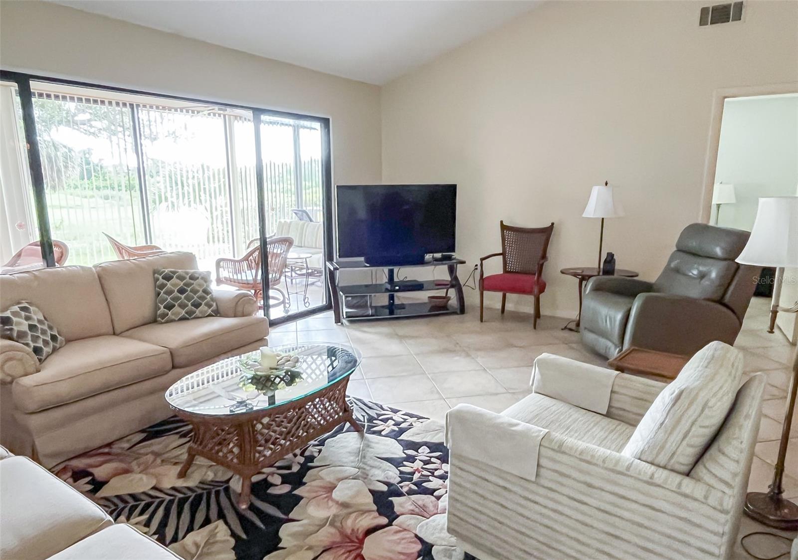 Image 12 of 40 For 690 Bird Bay Circle 28