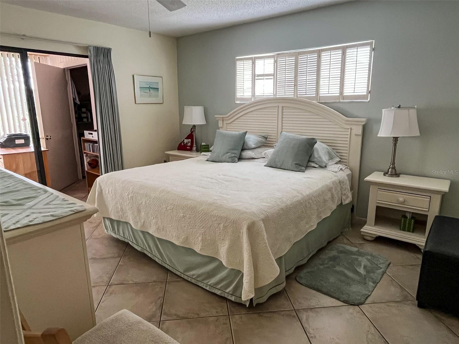 Image 13 of 40 For 690 Bird Bay Circle 28