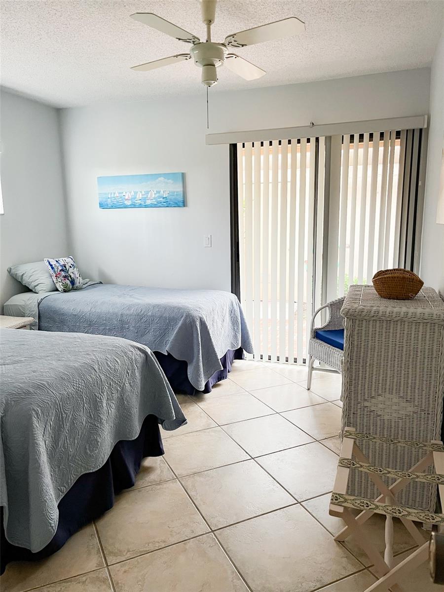 Image 22 of 40 For 690 Bird Bay Circle 28