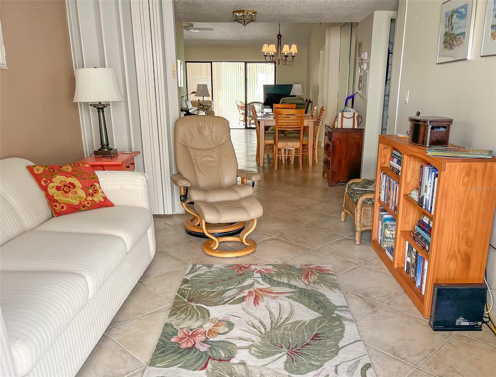 Image 3 of 40 For 690 Bird Bay Circle 28