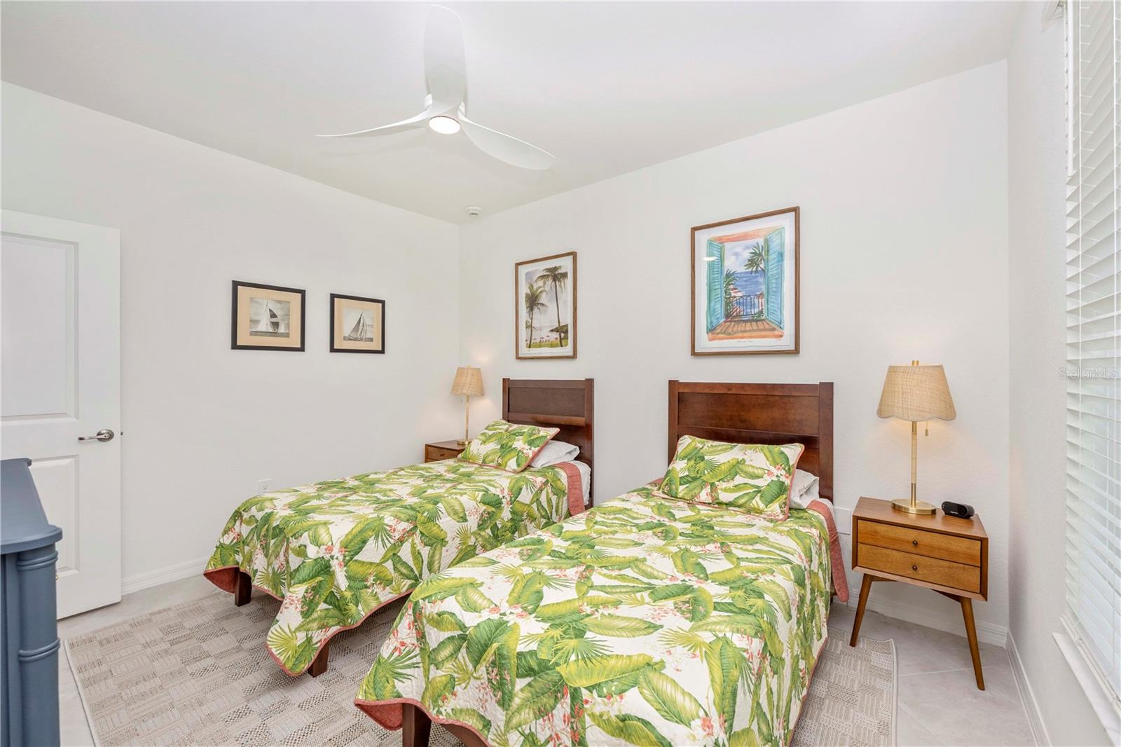 Image 36 of 98 For 17500 Opal Sand Drive 101