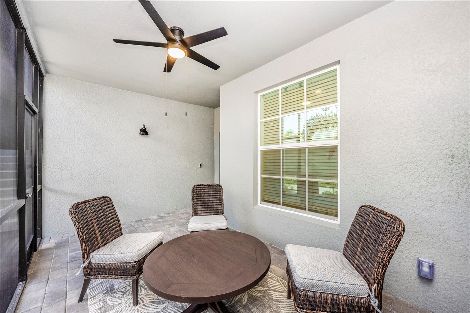 Image 44 of 98 For 17500 Opal Sand Drive 101