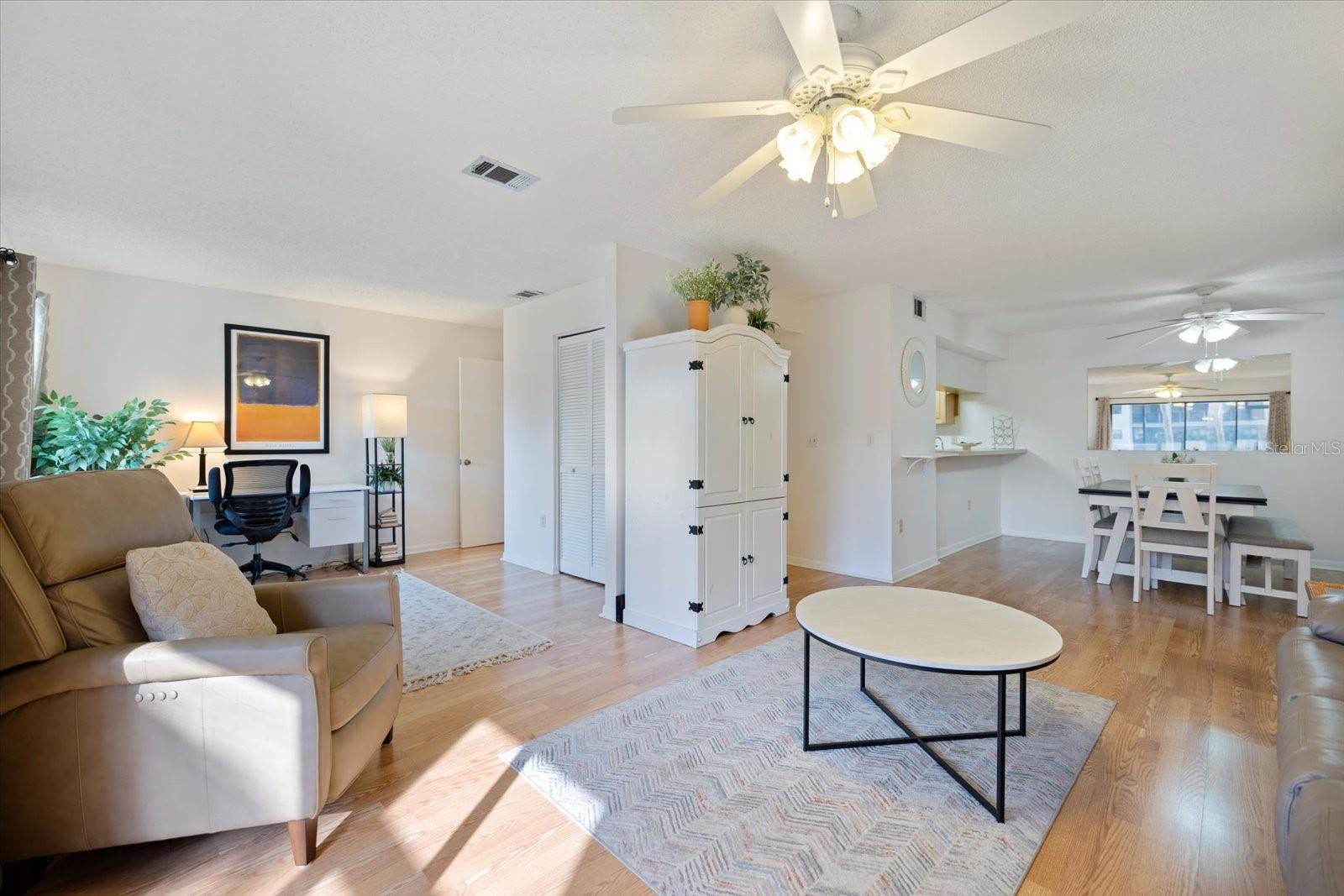 Image 9 of 52 For 752 White Pine Tree Road 108