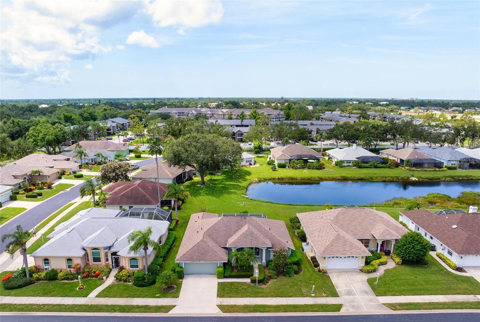 Image 35 of 40 For 403 Bermuda Isles Circle